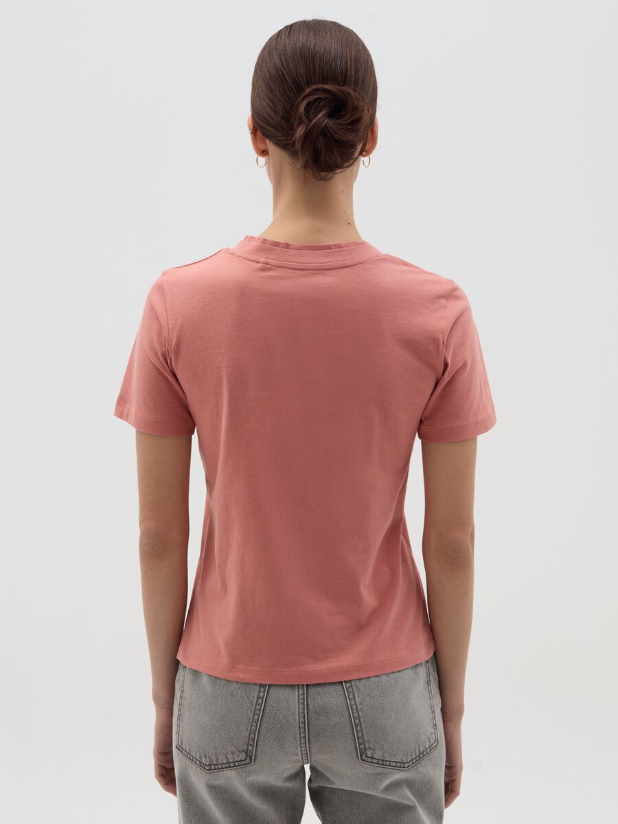 Pink T-shirt with V neck_3