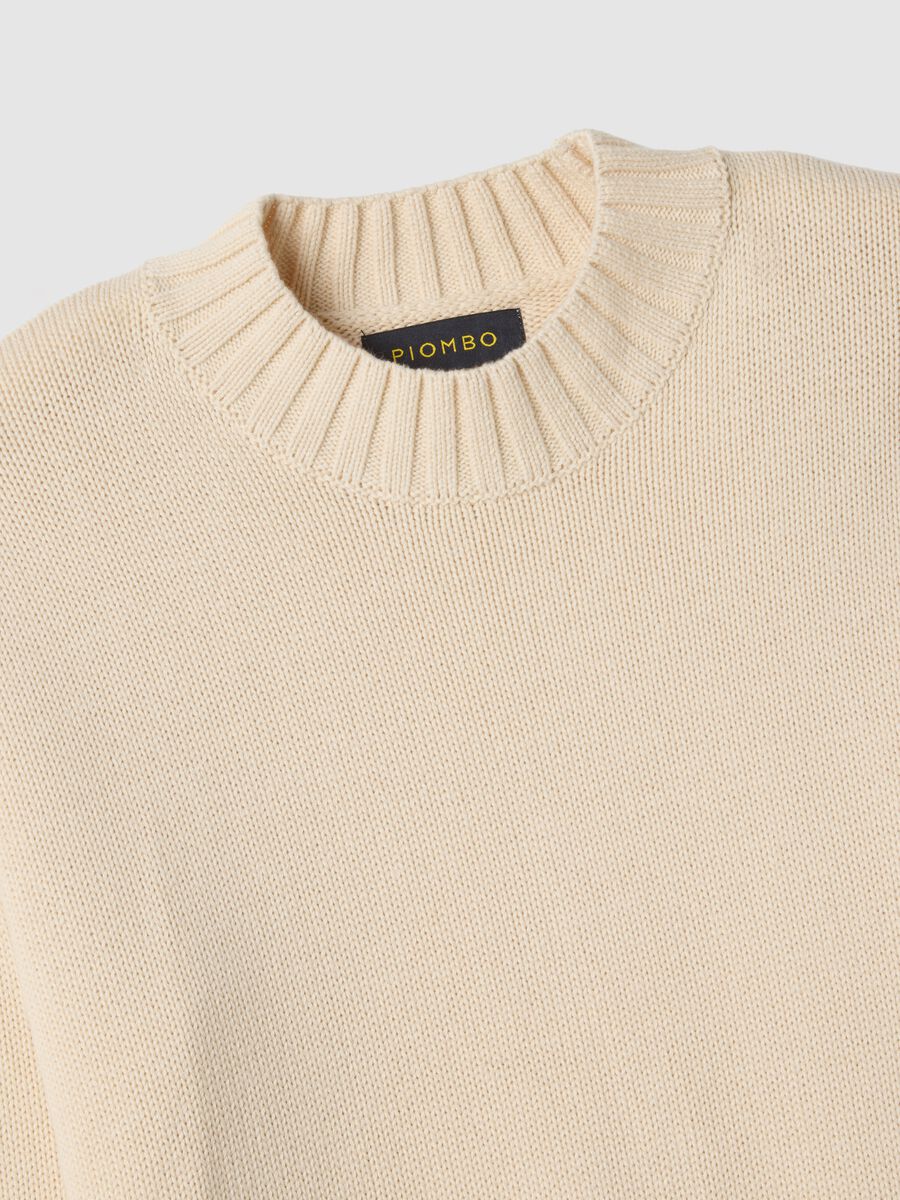 Beige crew neck pullover in pure cotton regular fit_5