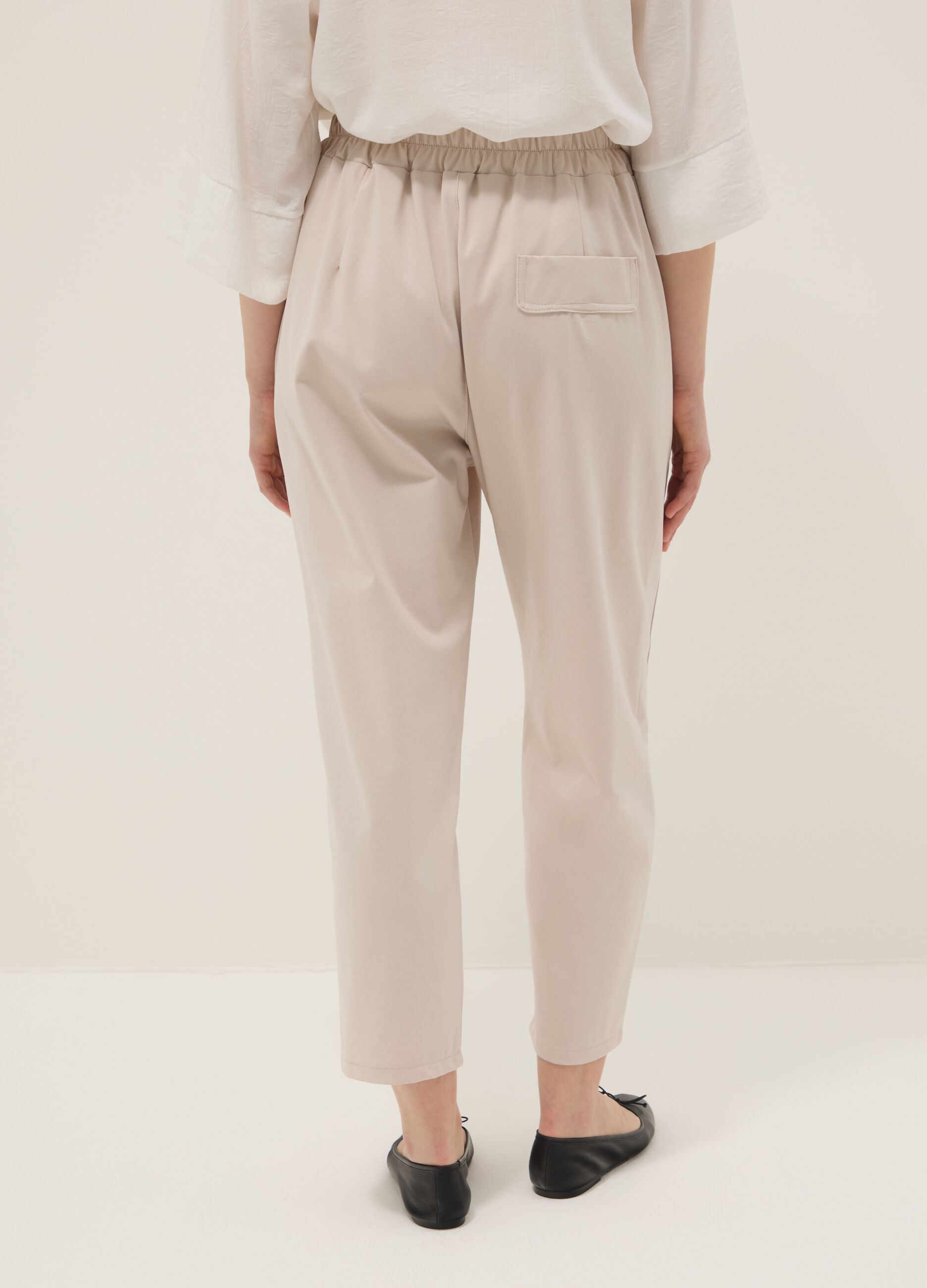 Pantaloni beige con vita elastica in cotone elasticizzato regular fit