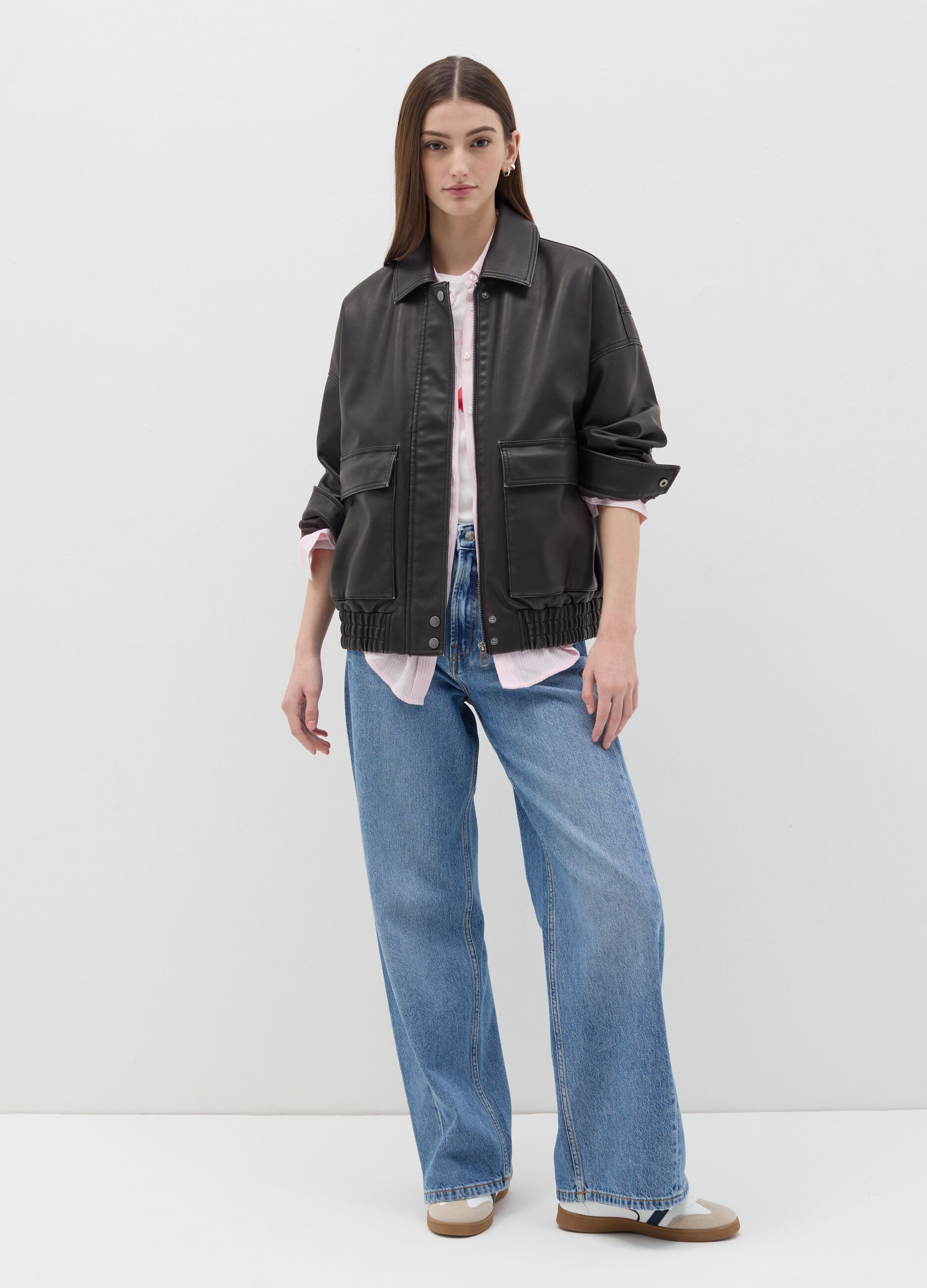 Short bomber jacket with shiny effect