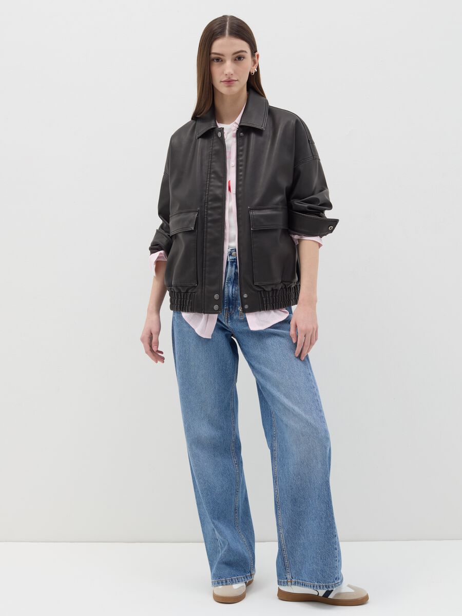 Short bomber jacket with shiny effect_1