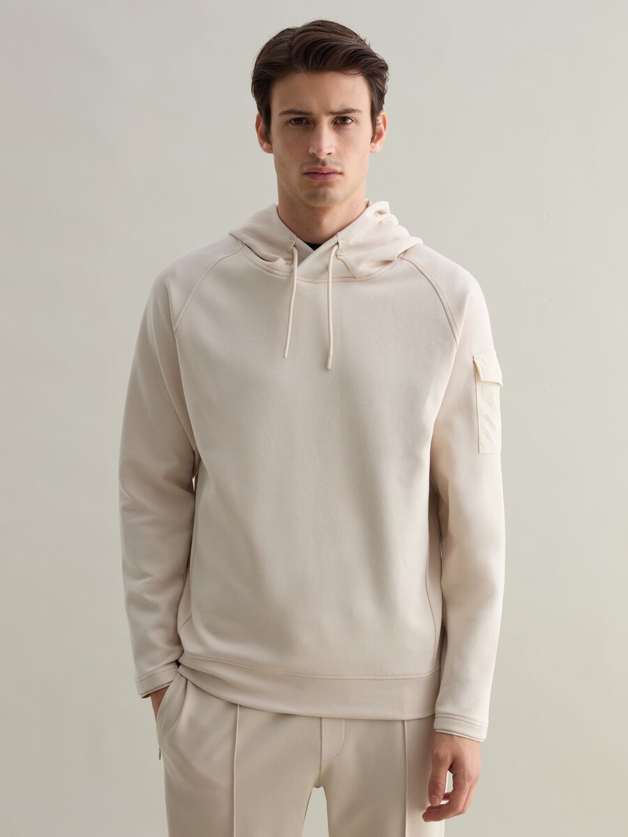 Tech sweatshirt with hood_0