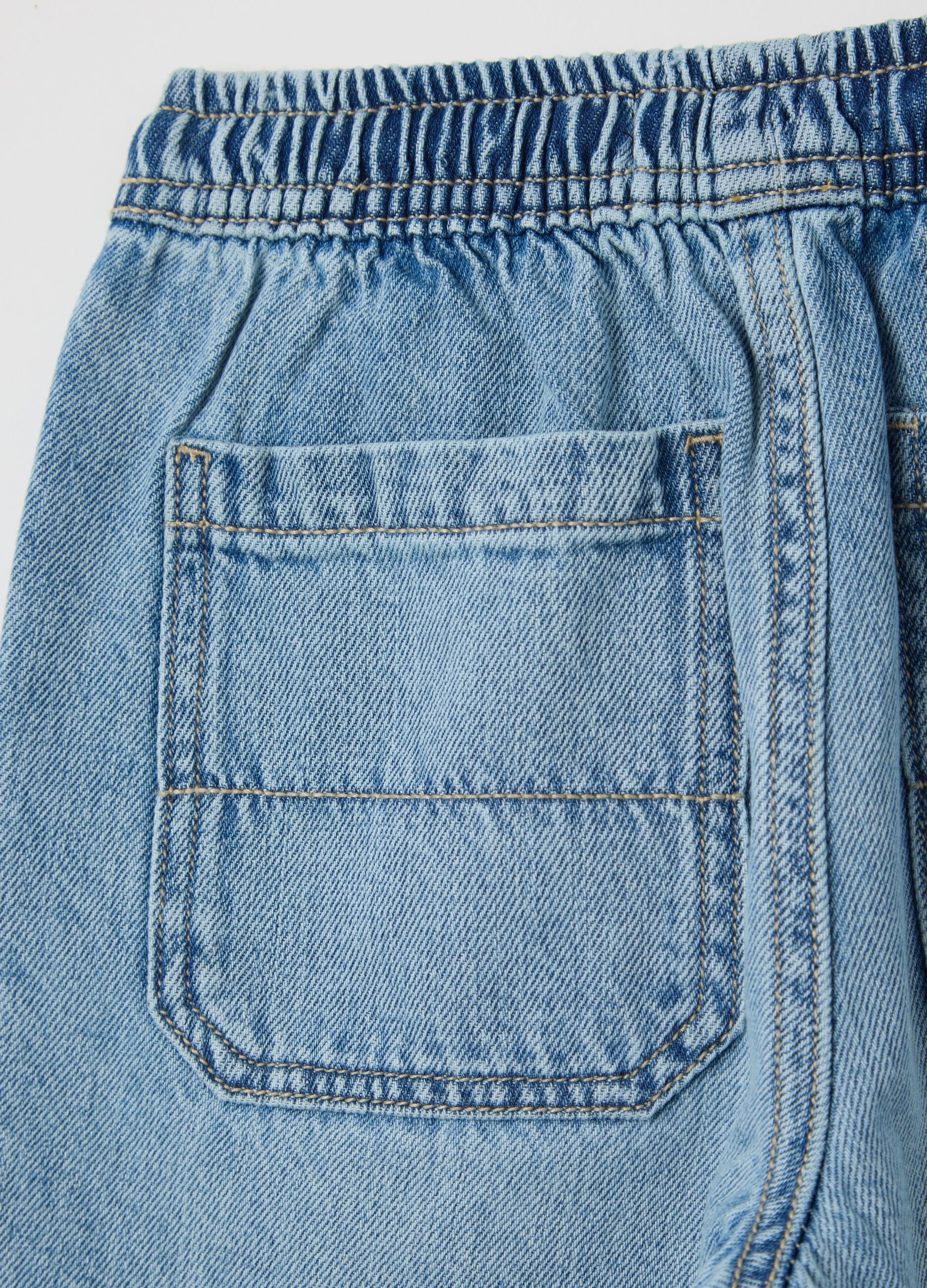 Denim Bermuda joggers with pockets and drawstring