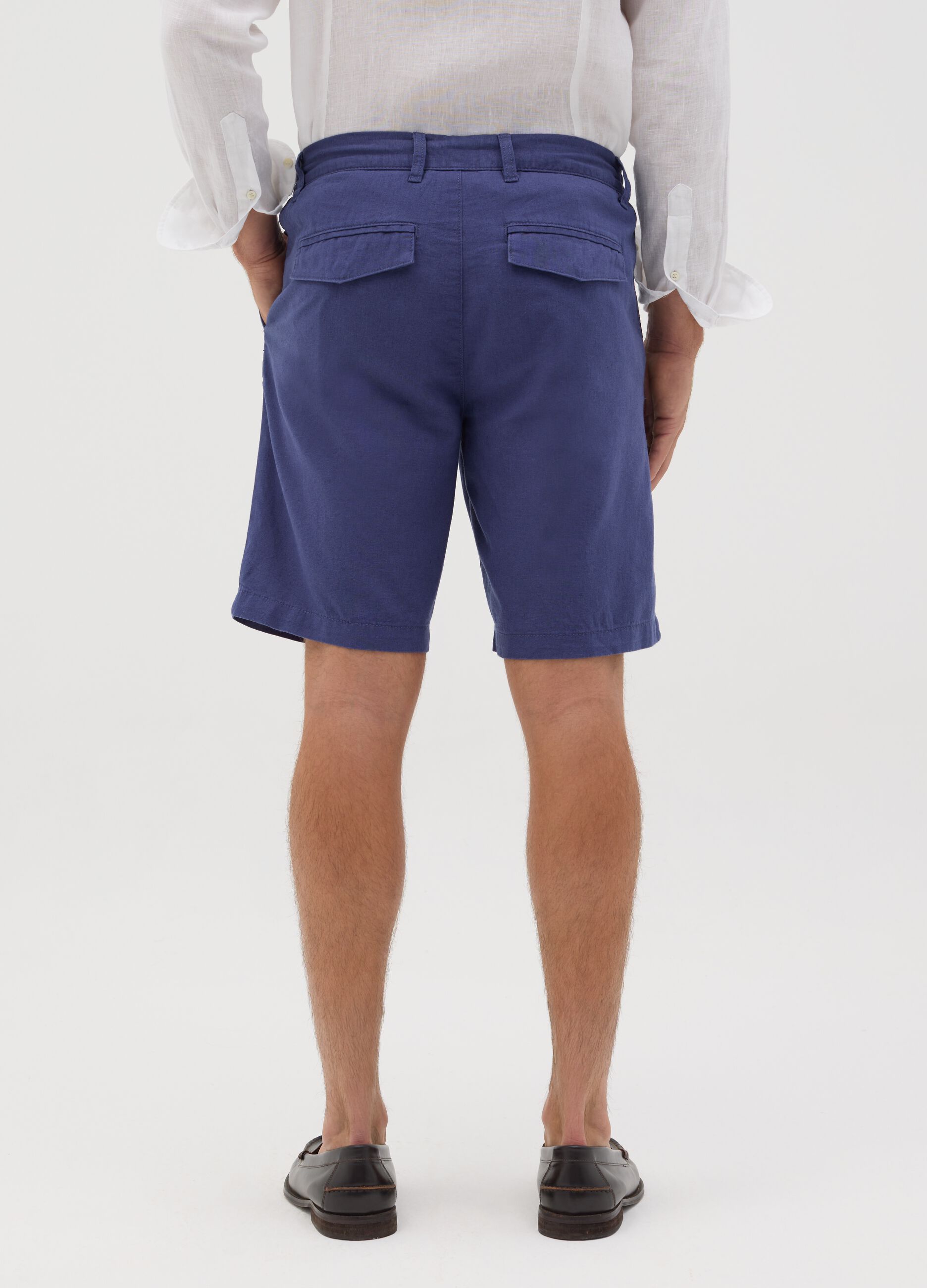 Men’s blue cotton and linen regular-fit shorts