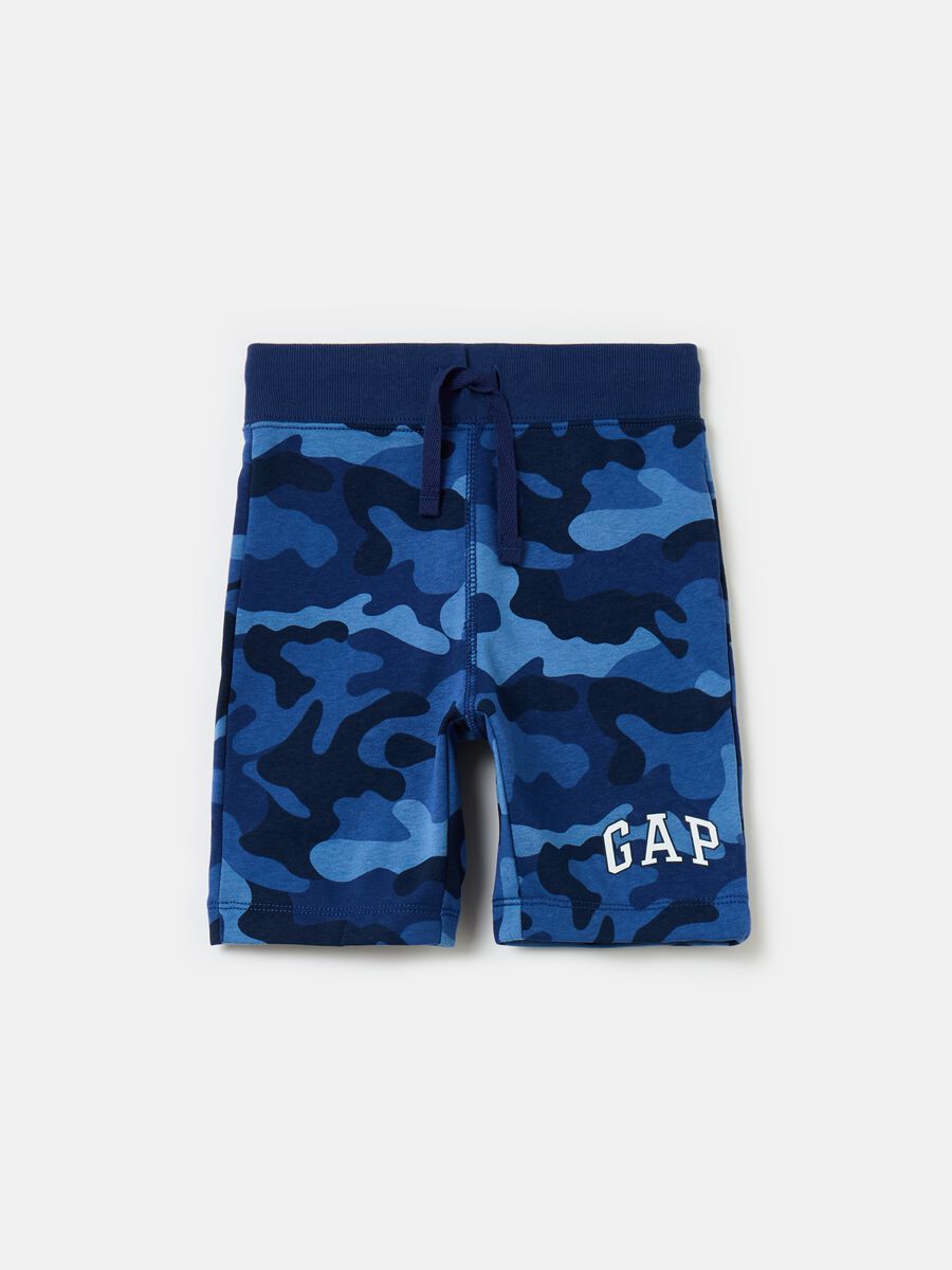 Camouflage fleece shorts with logo print_0