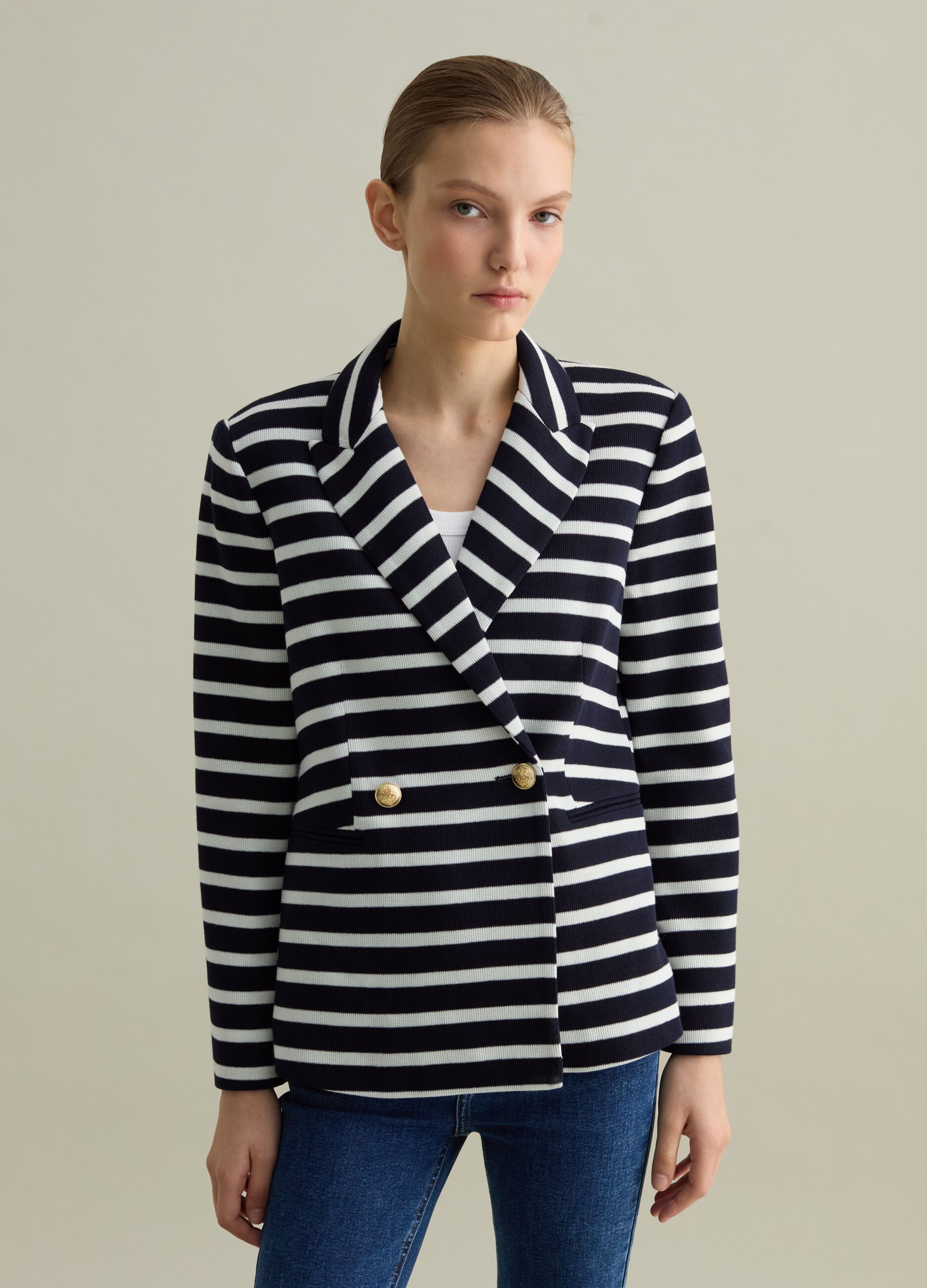 Blazer doppiopetto in maglia con bottoni dorati