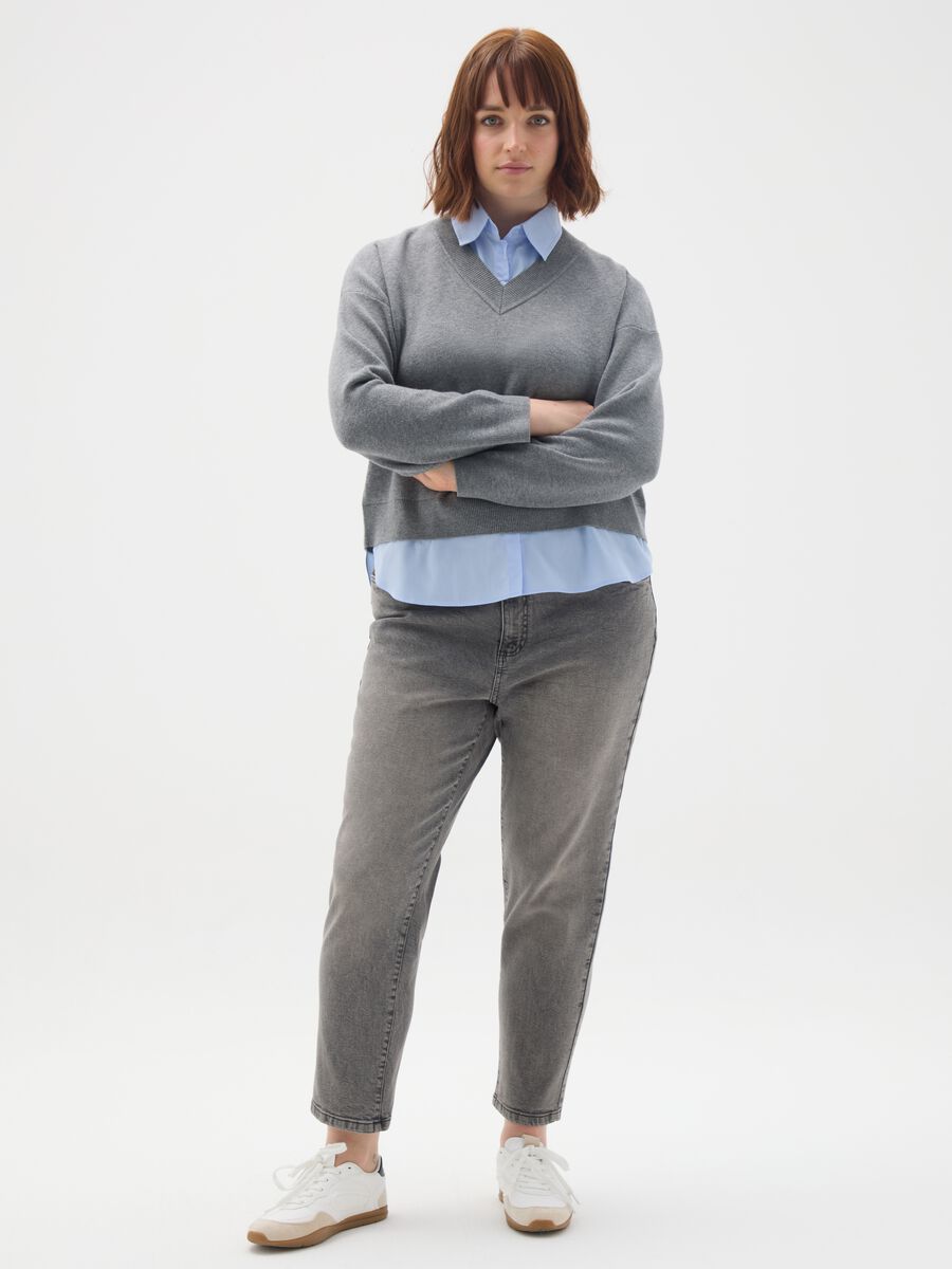 Grey regular fit V-neck sweater_1