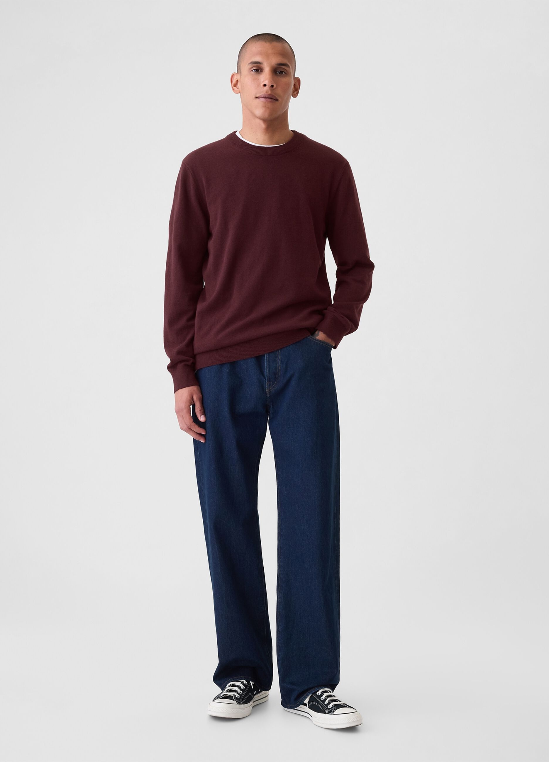 Round neck pullover