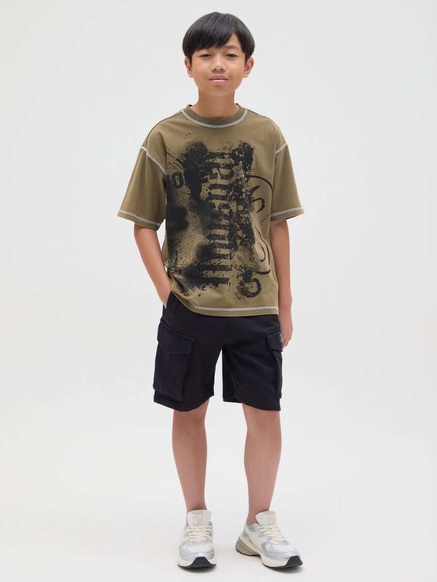 Boys' regular fit black cotton cargo shorts_0