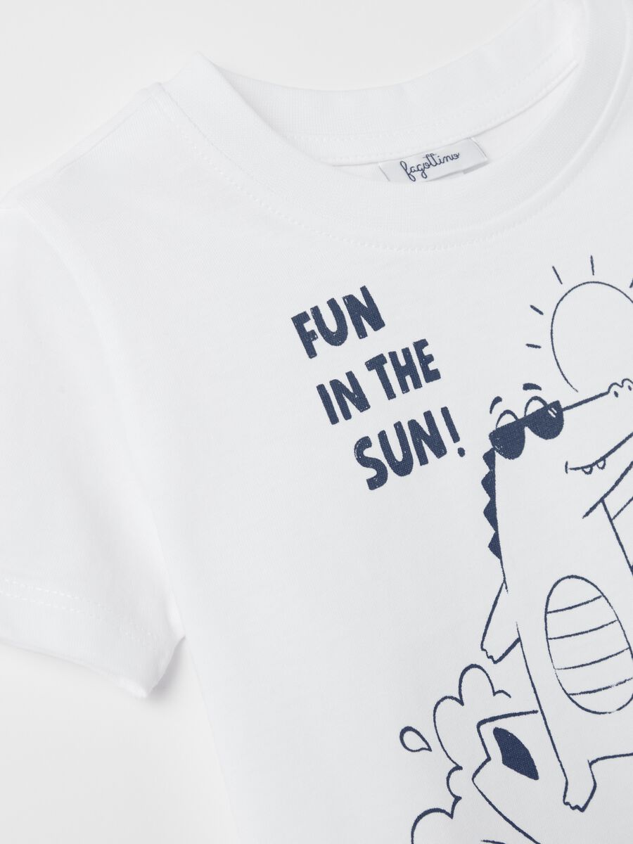 Cotton T-shirt with "Fun in the sun!" crocodile print_2