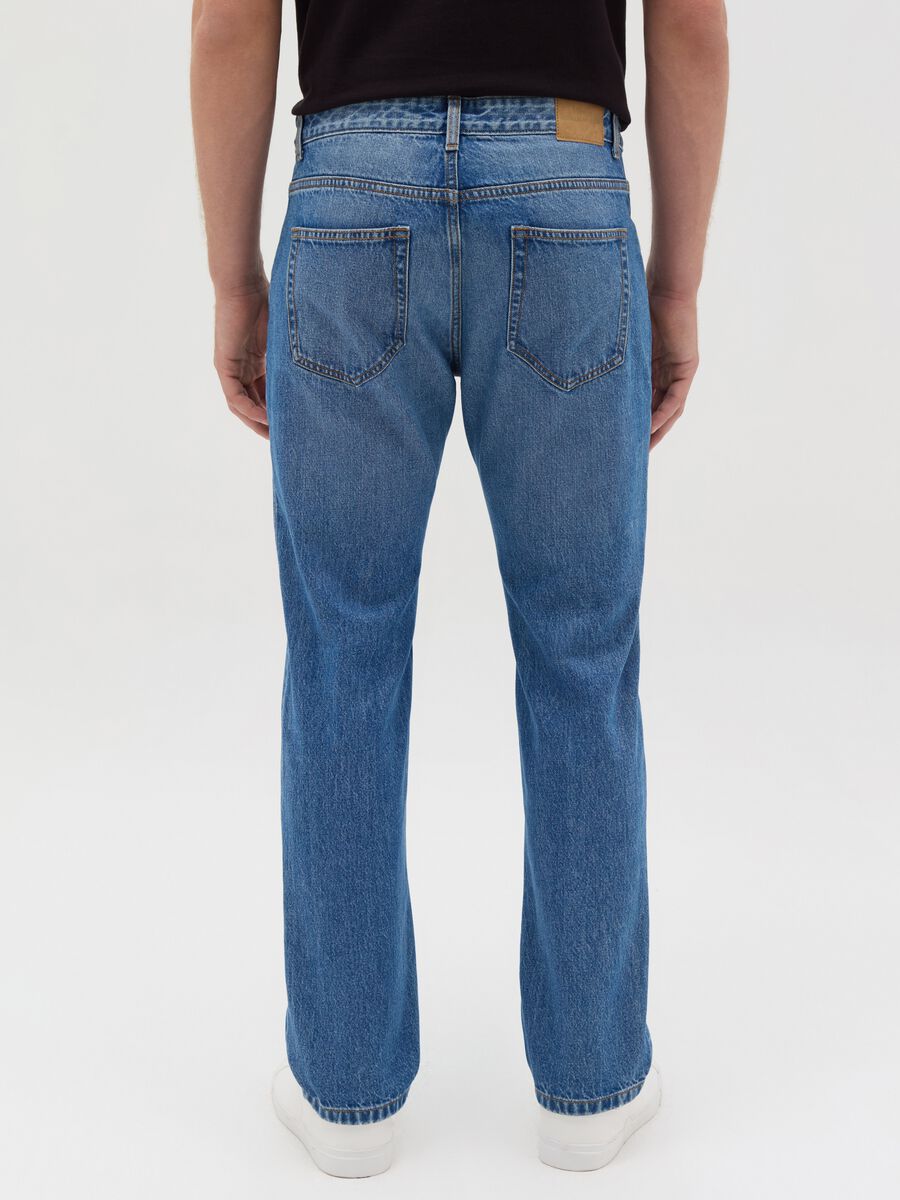 Jeans regular fit con scoloriture_2