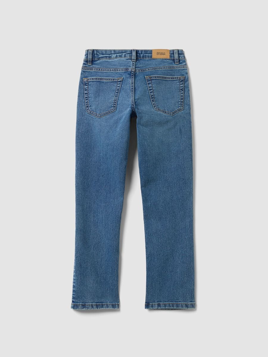 Jeans blu in cotone elasticizzato regular fit per ragazzo_2