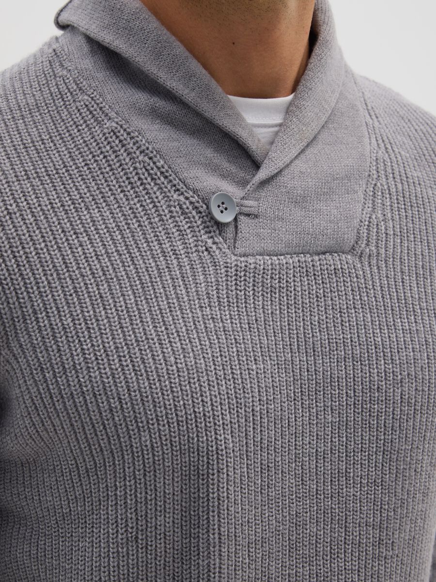 Grey Shawl Collar Regular Fit Sweater_3