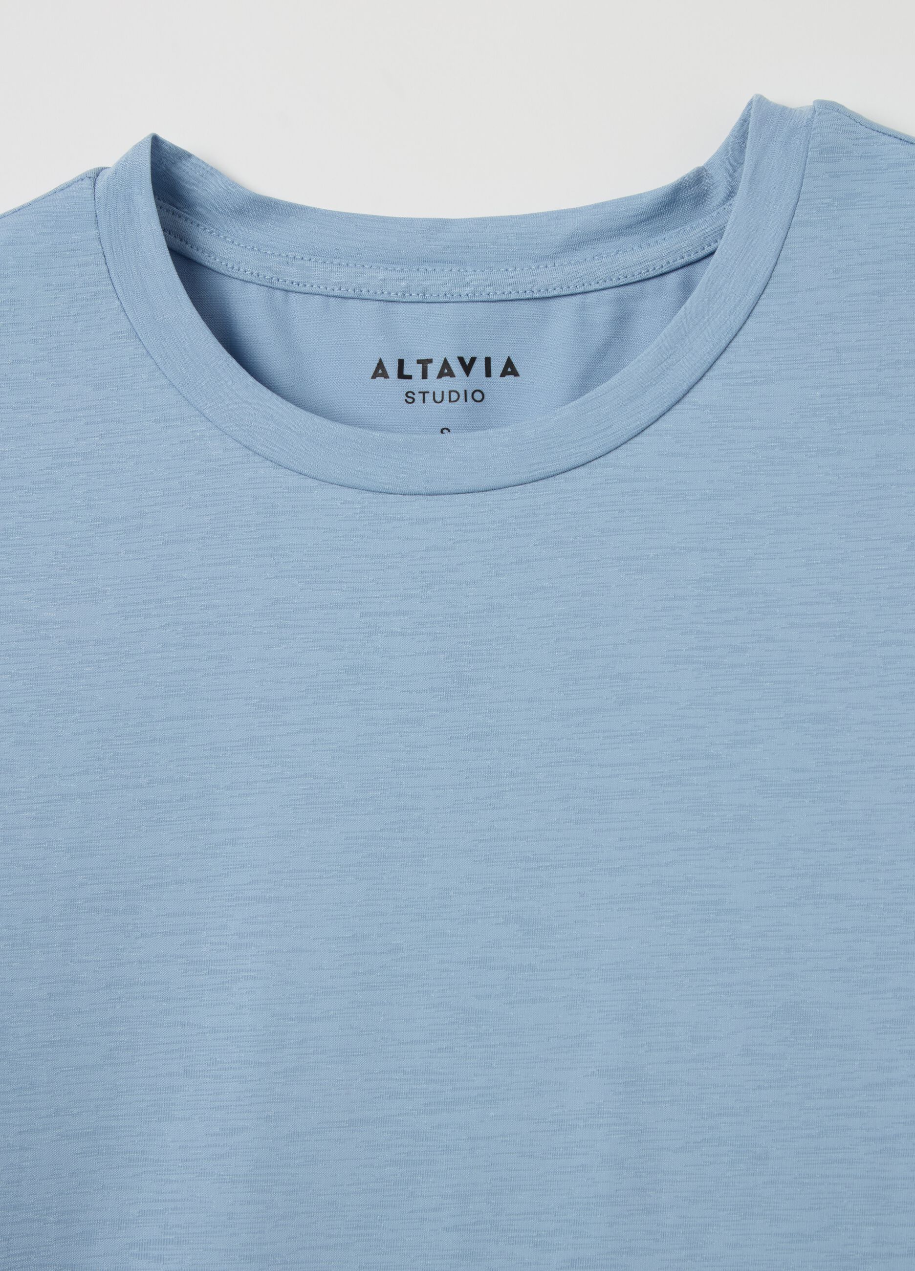 ALTAVIA STUDIO T-shirt in technical fabric