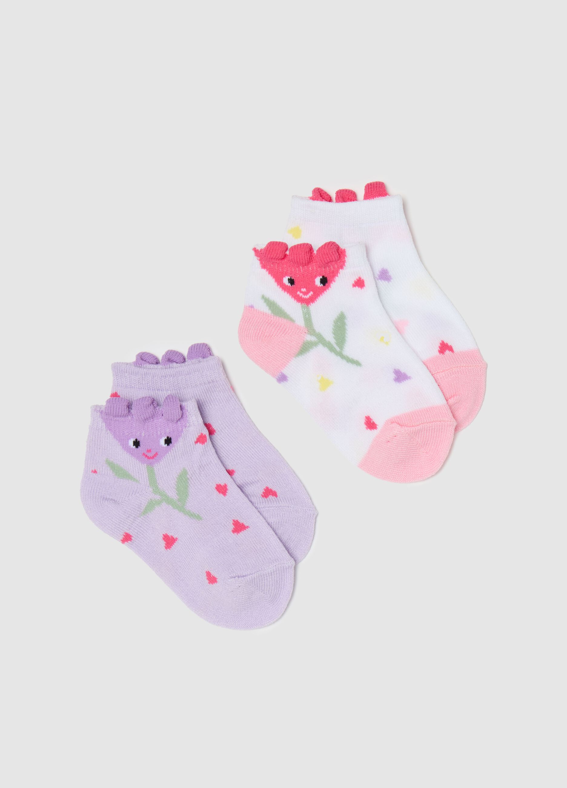 Two-pair pack short socks with flowers design