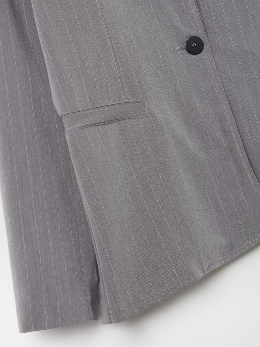 Single-breasted pinstriped blazer_5