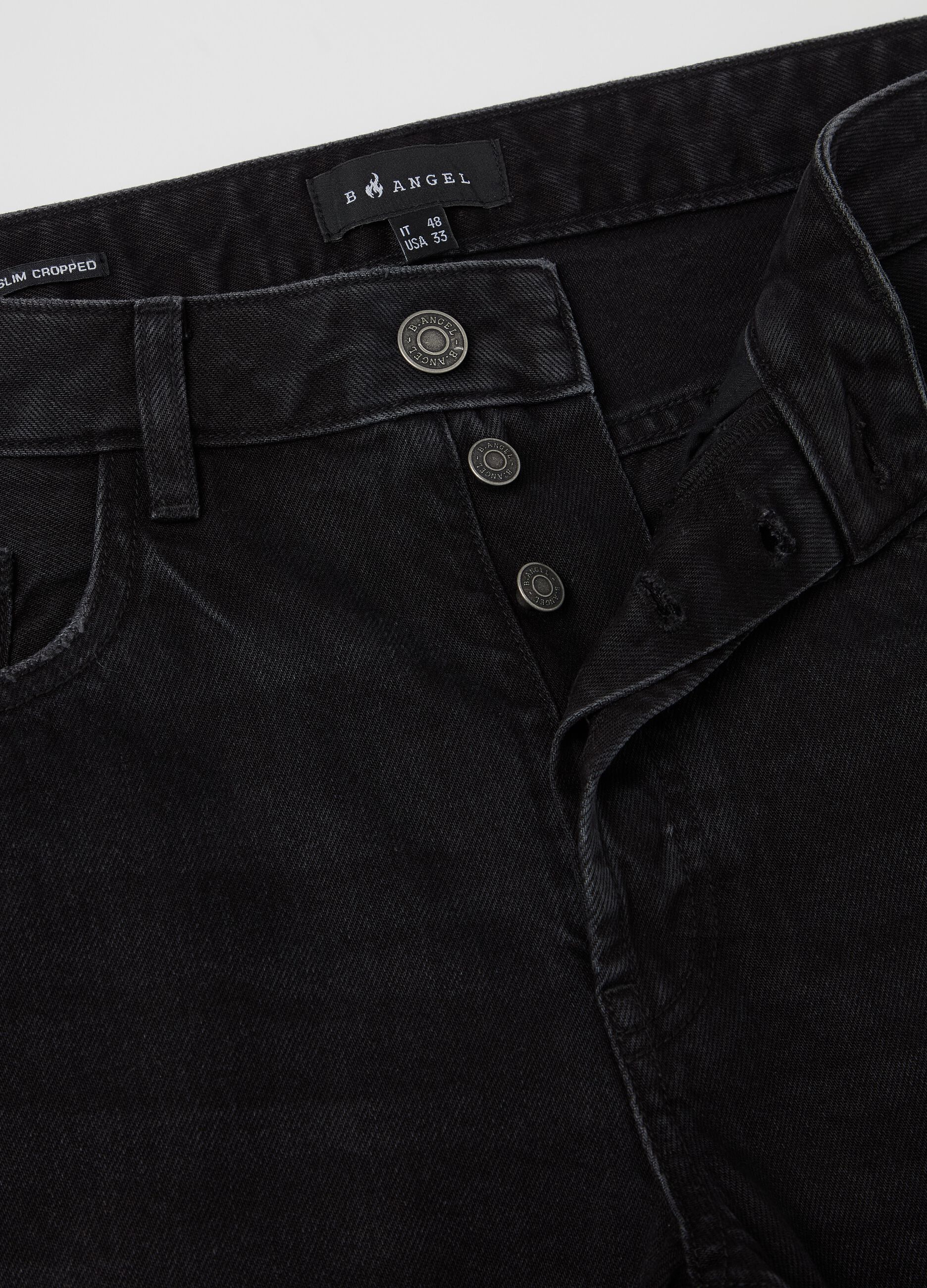 Slim-fit jeans with five pockets