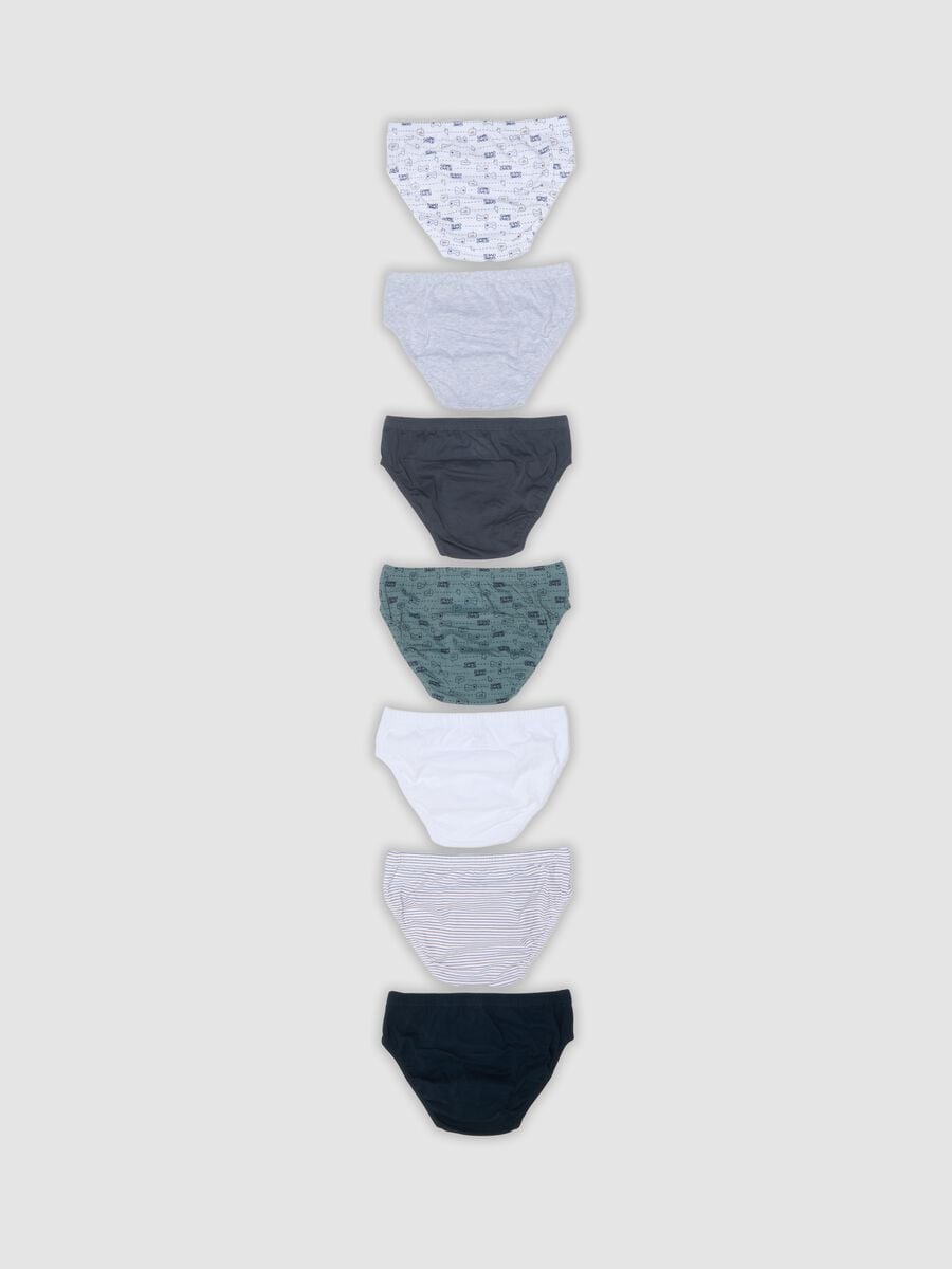 Multipack di sette slip multicolor in puro cotone organico per ragazzo_1