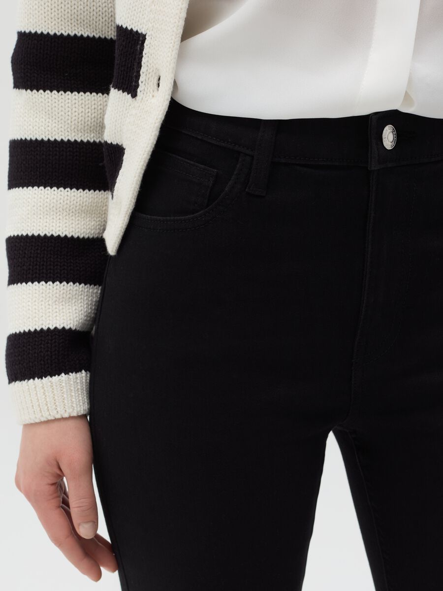 Flare-fit bootcut jeans with slits_2