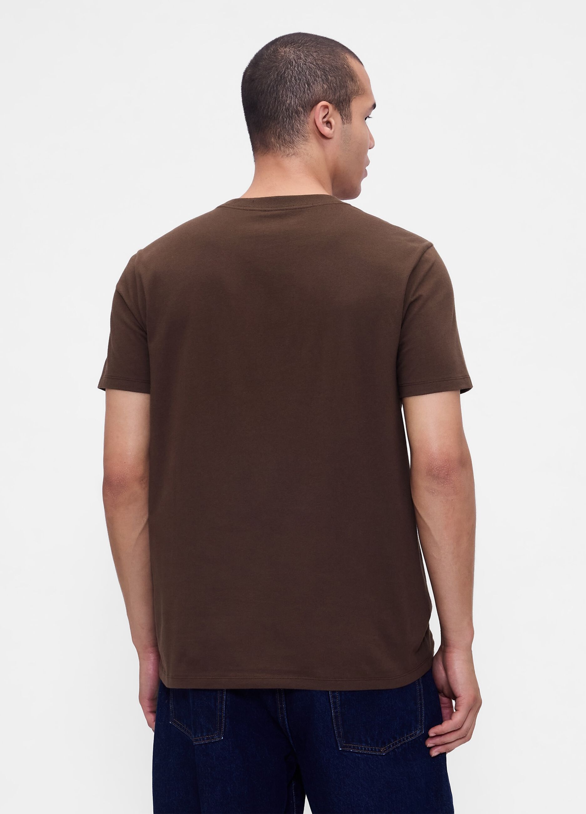 Brown short-sleeved cotton t-shirt