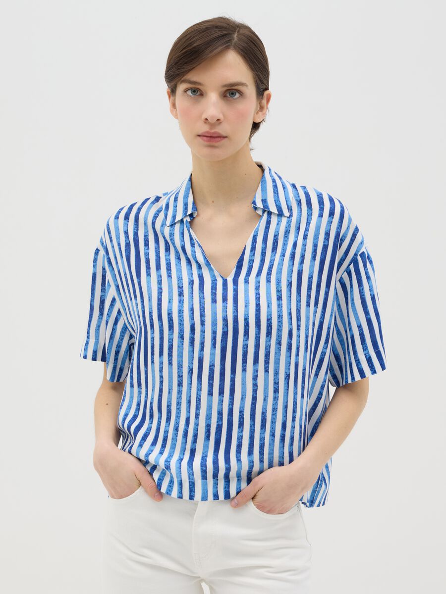 Viscose blouse with polo neck_0