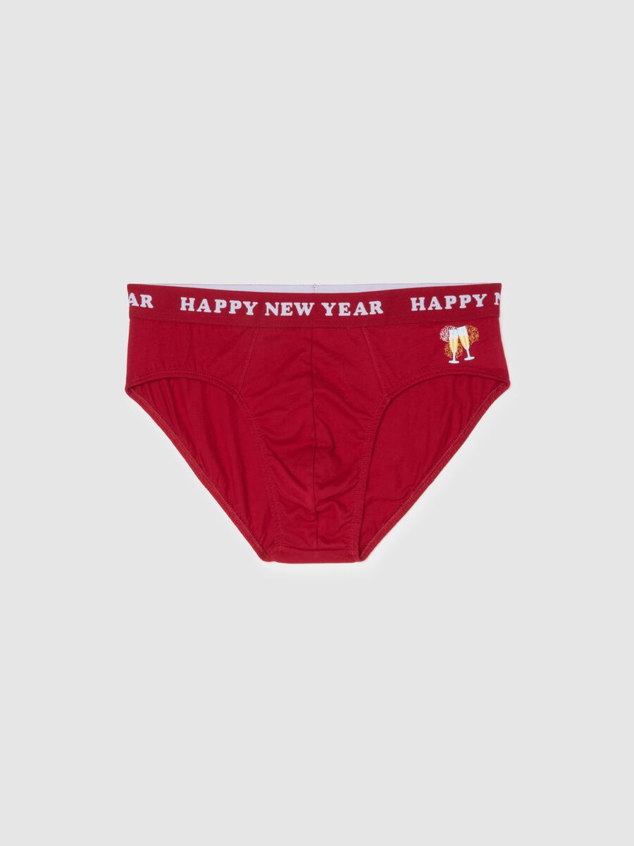 Pure cotton regular fit red briefs with New Year print_0