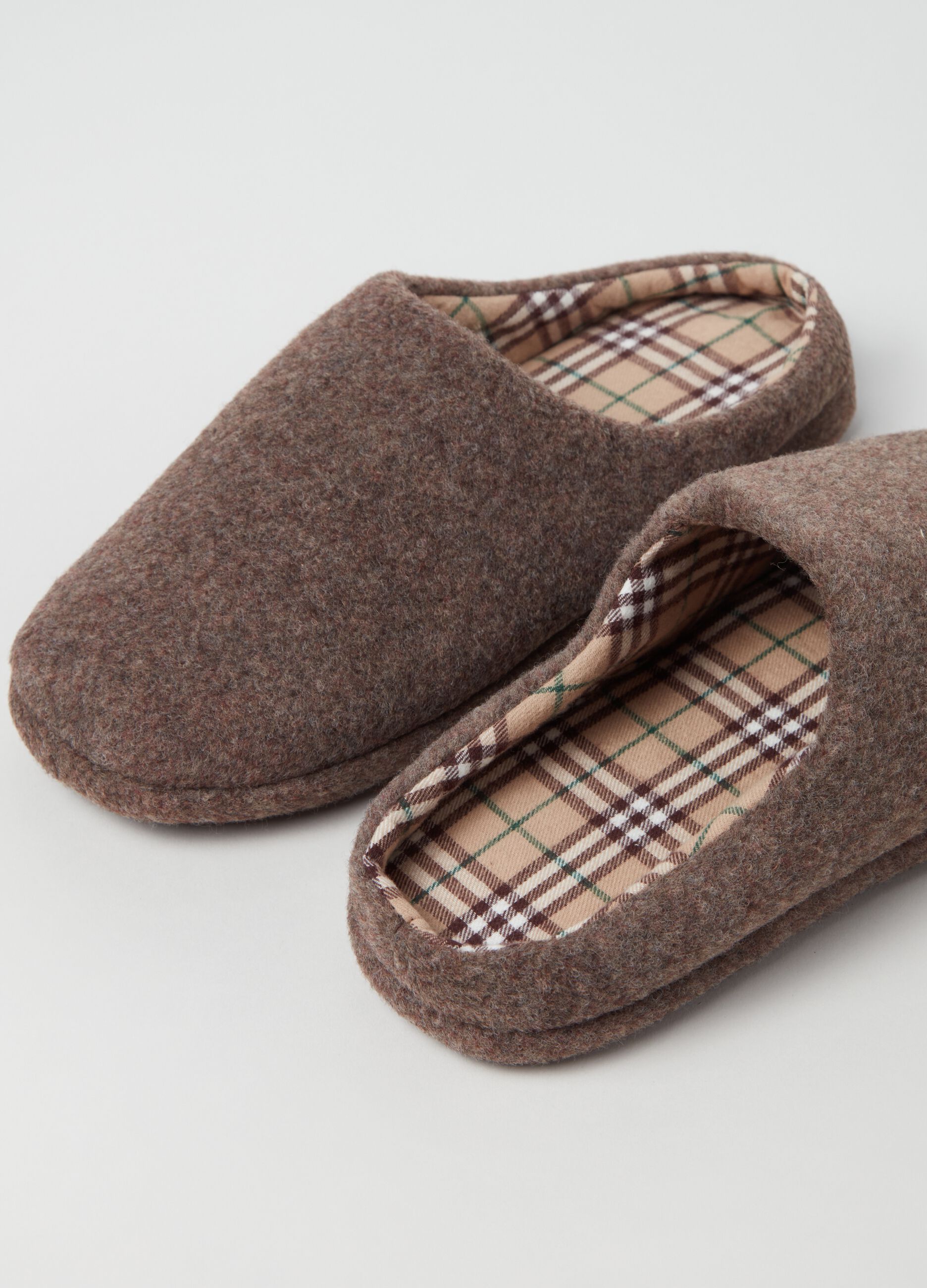 Pantofole con fantasia tartan_1