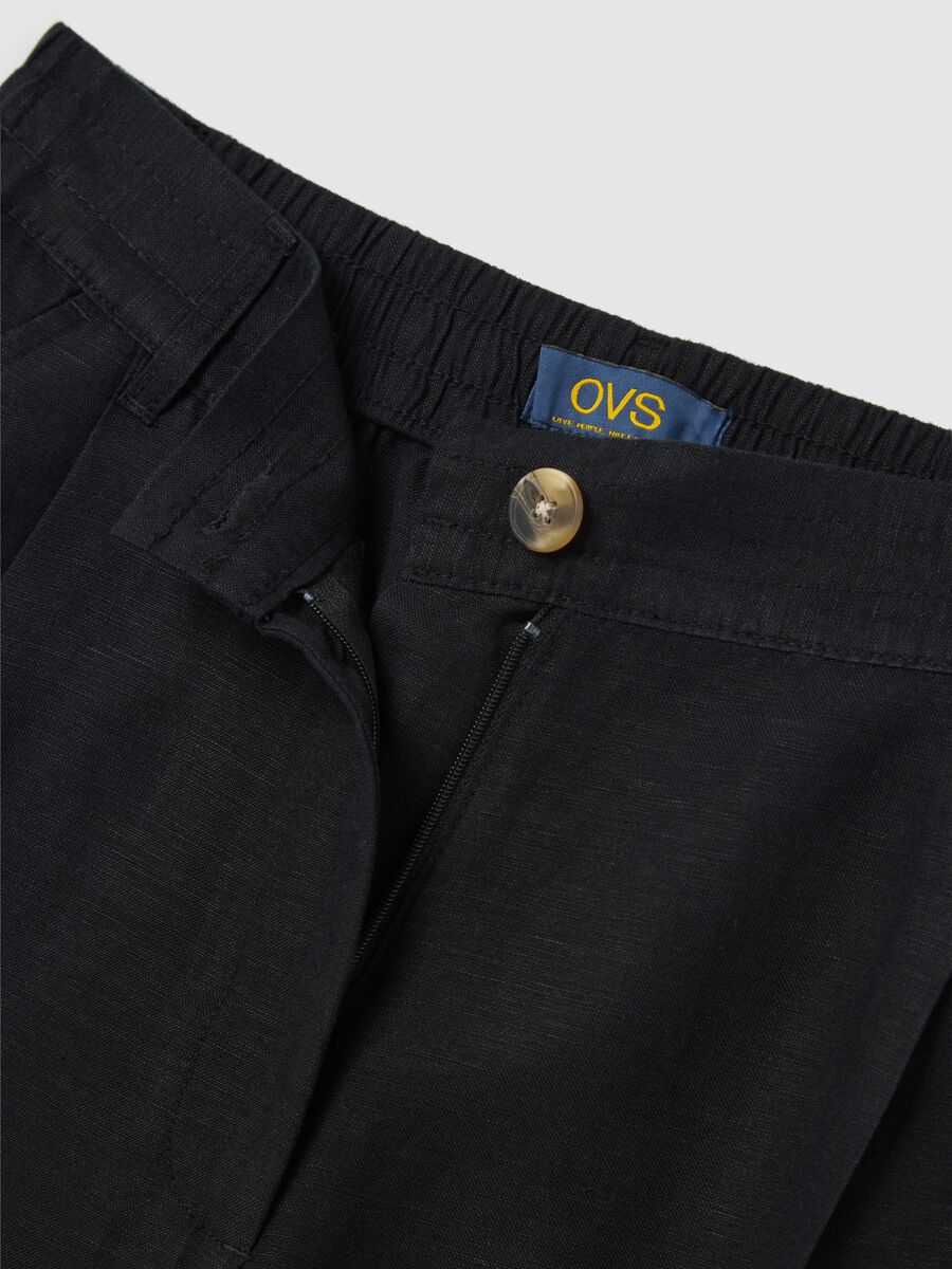 Women's black regular-fit shorts in linen and viscose blend_5
