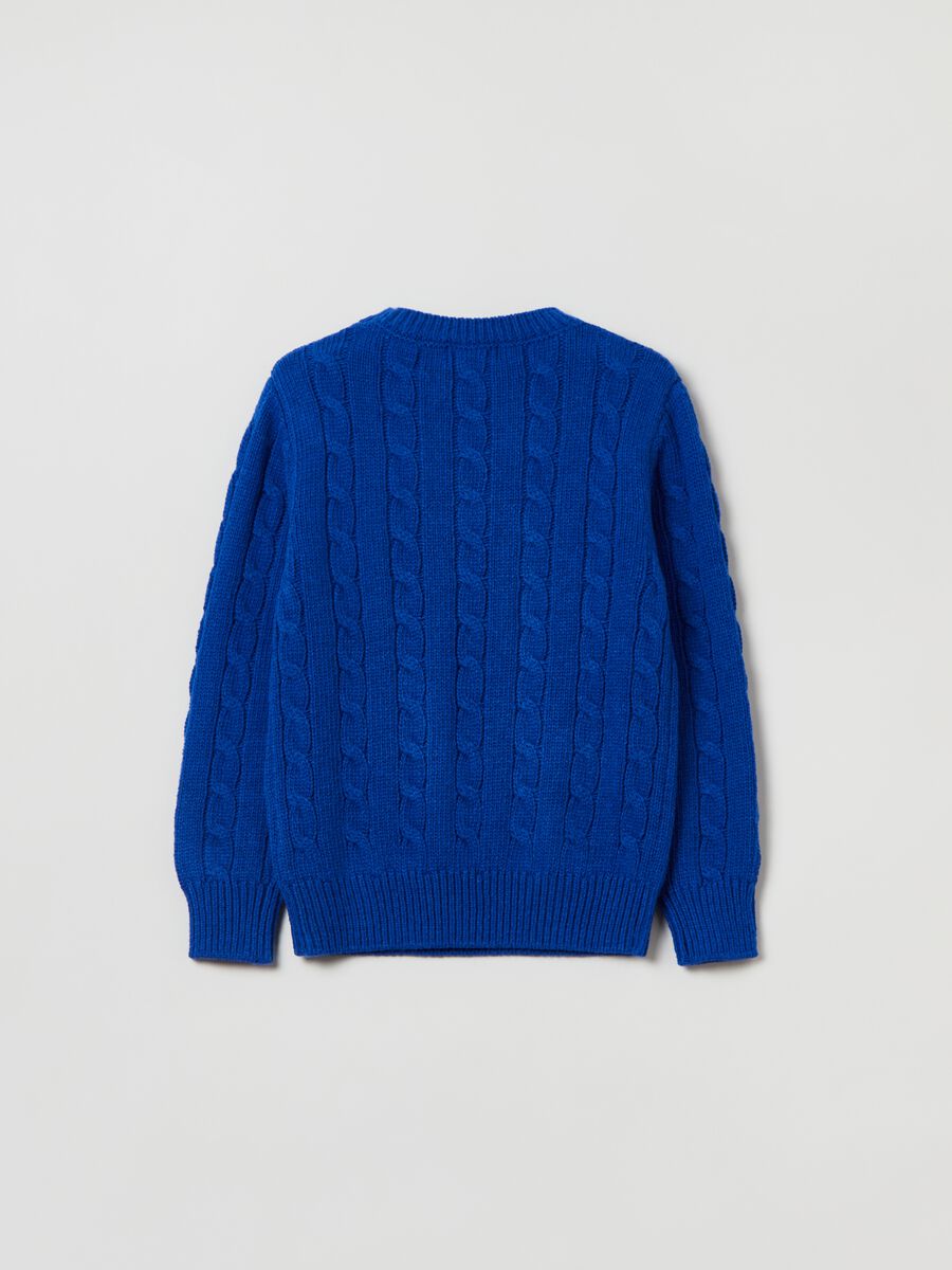 Pullover con lavorazione a trecce_4