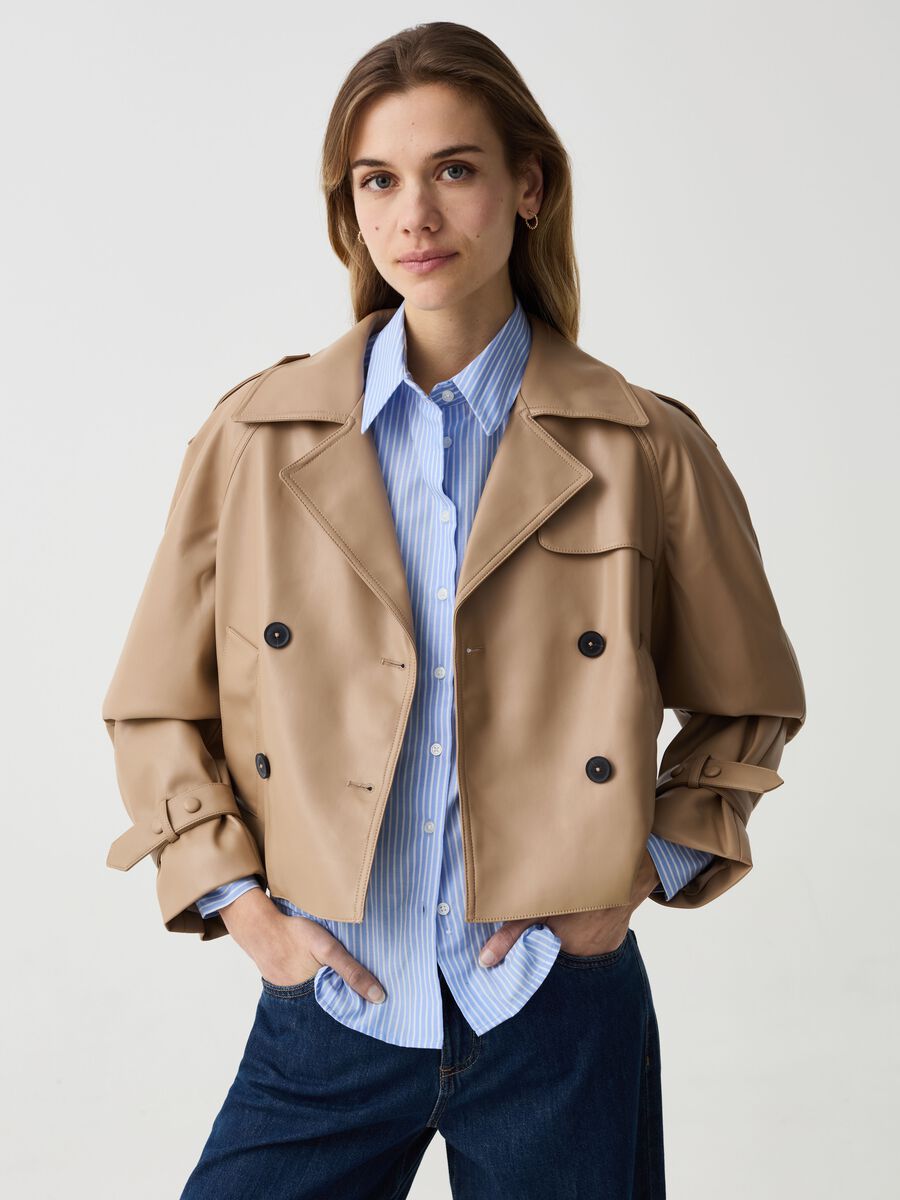 Glossy-effect short double-breasted jacket_1