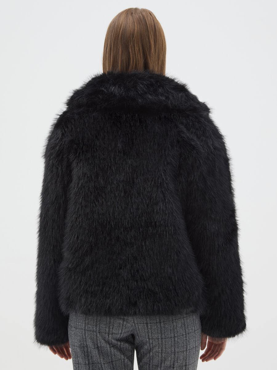 Giacca nera regular fit con bottoni_2