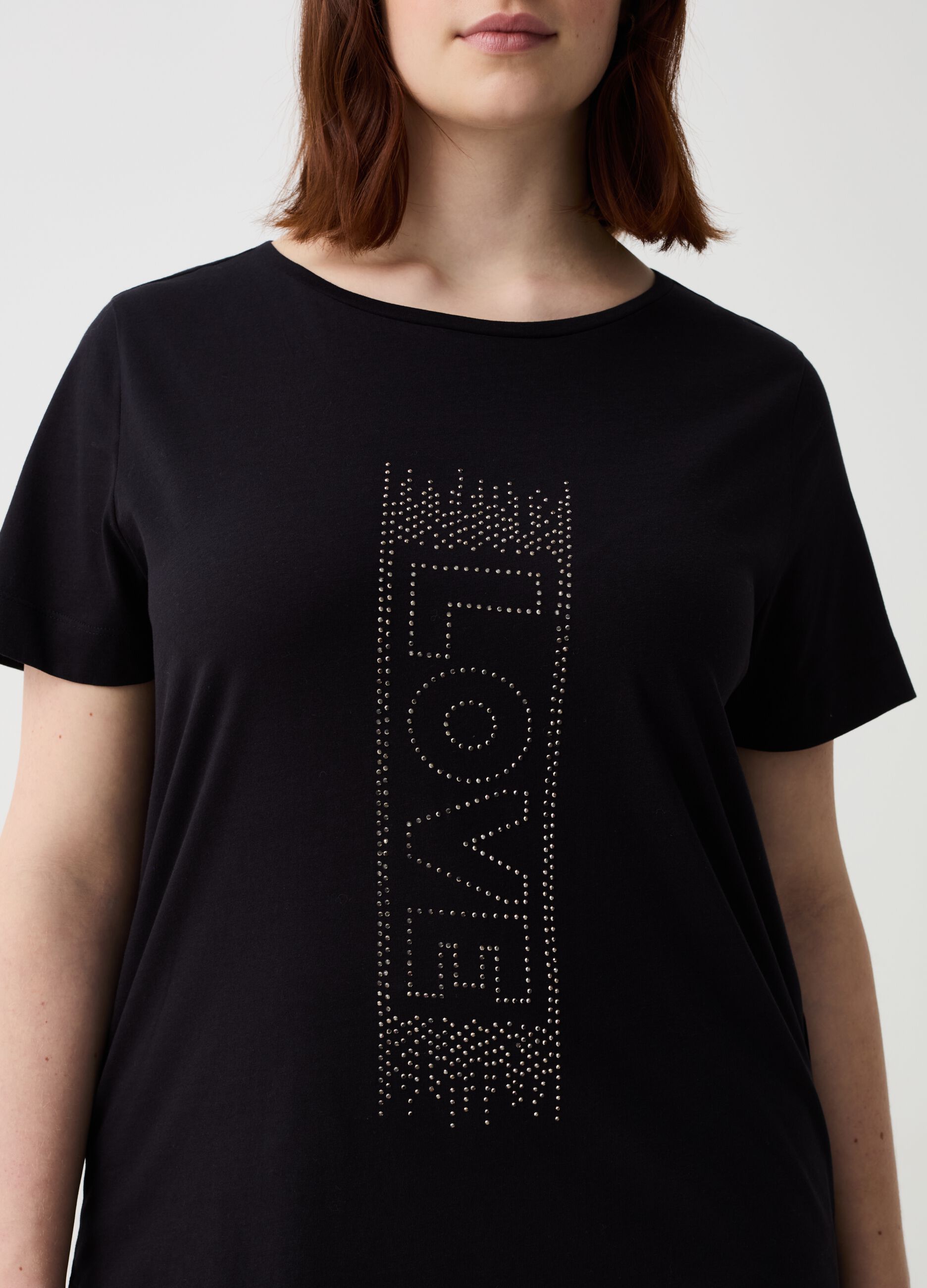 Curvy T-shirt with lettering and mini studs