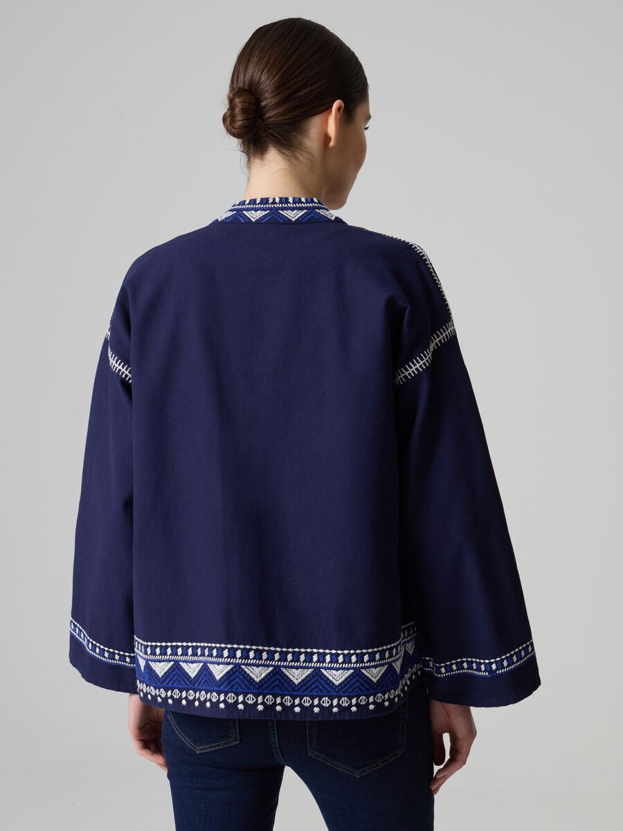 Kimono jacket with ethnic applications_1