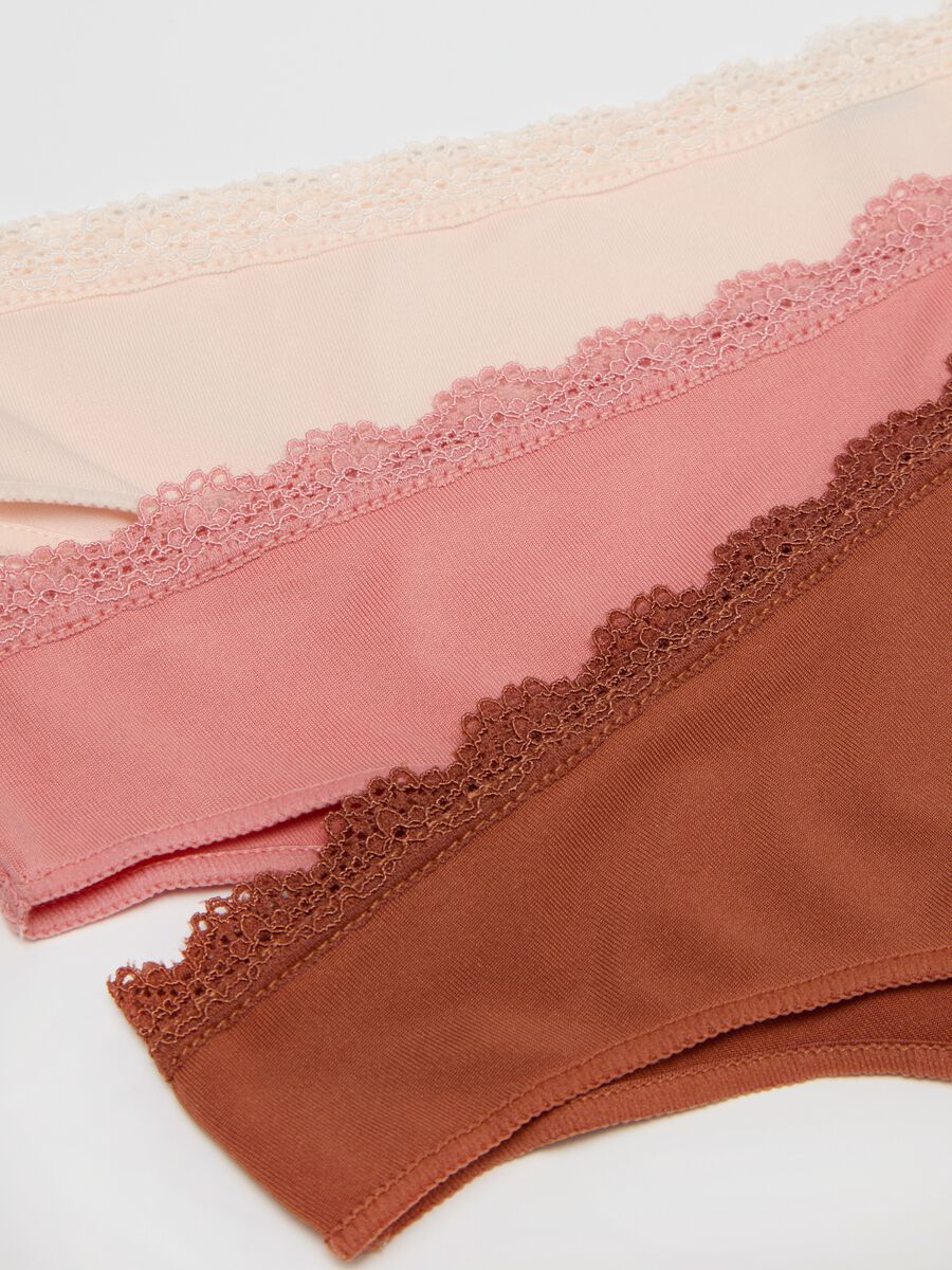 Three-pack Brazilian-cut briefs with lace_5