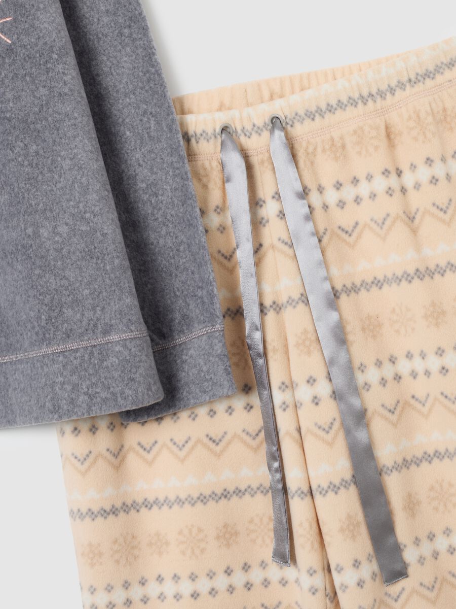 Multicolour Christmas pyjama regular fit with snowflakes_5