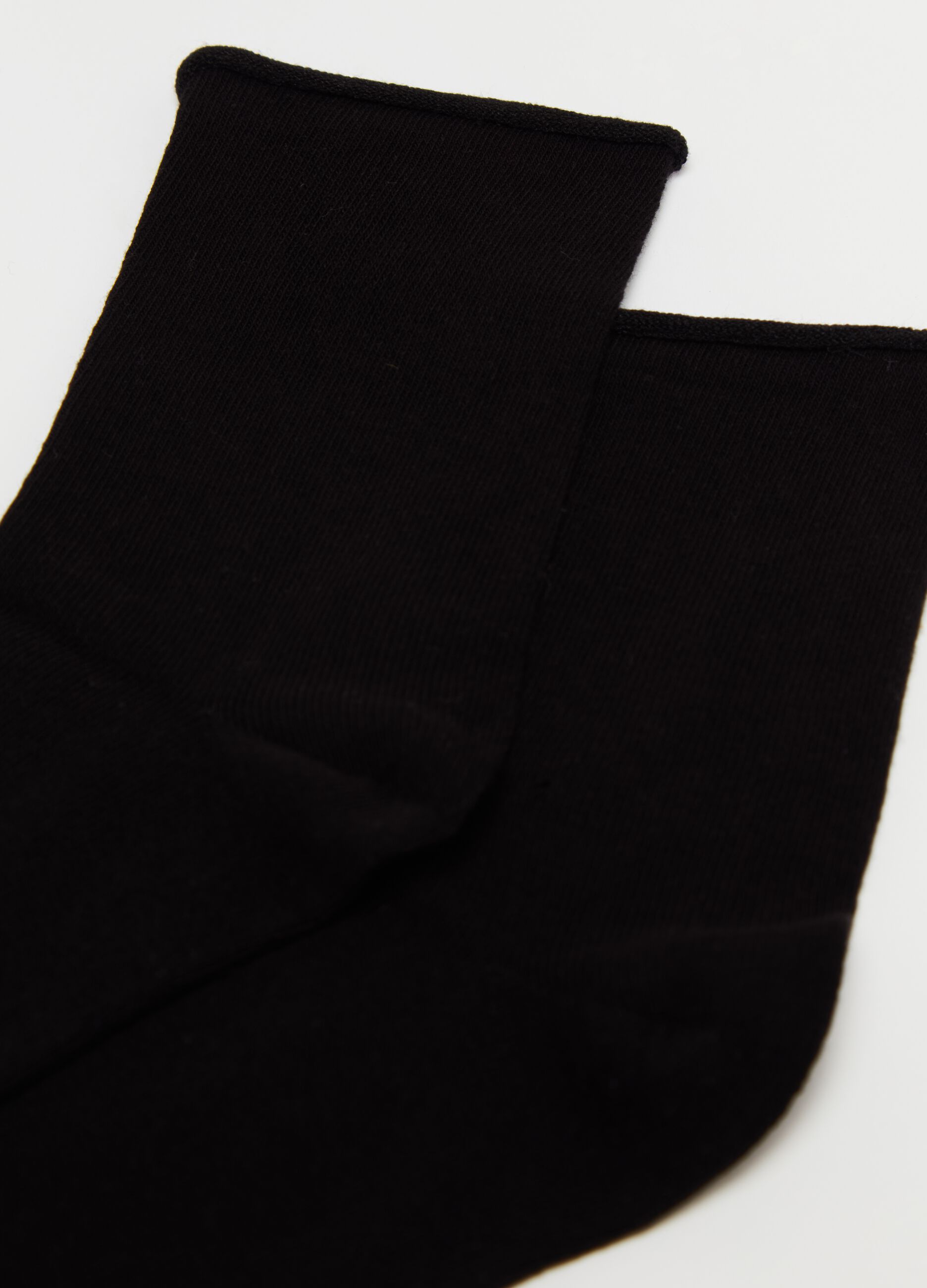 Three-pair pack short socks with gathered hem