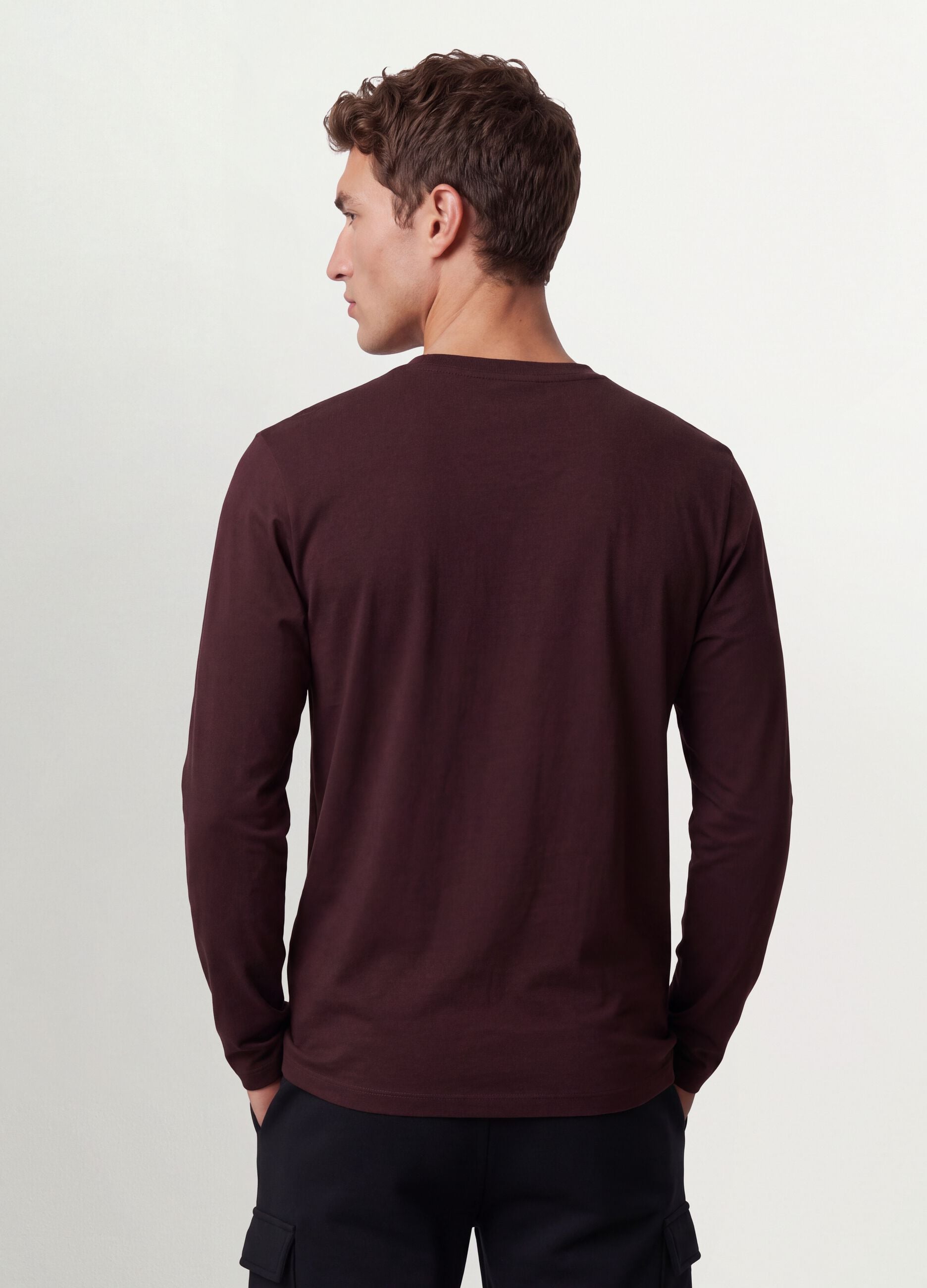 Brown long-sleeve T-shirt in pure organic cotton with crew neck