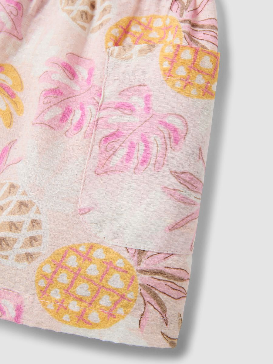 Pink pure cotton shorts with tropical print_3