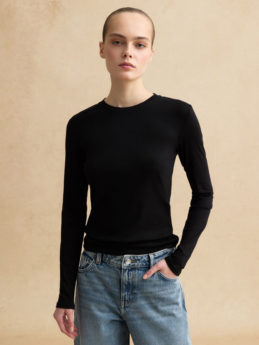 Black crew-neck long sleeve regular fit top_0