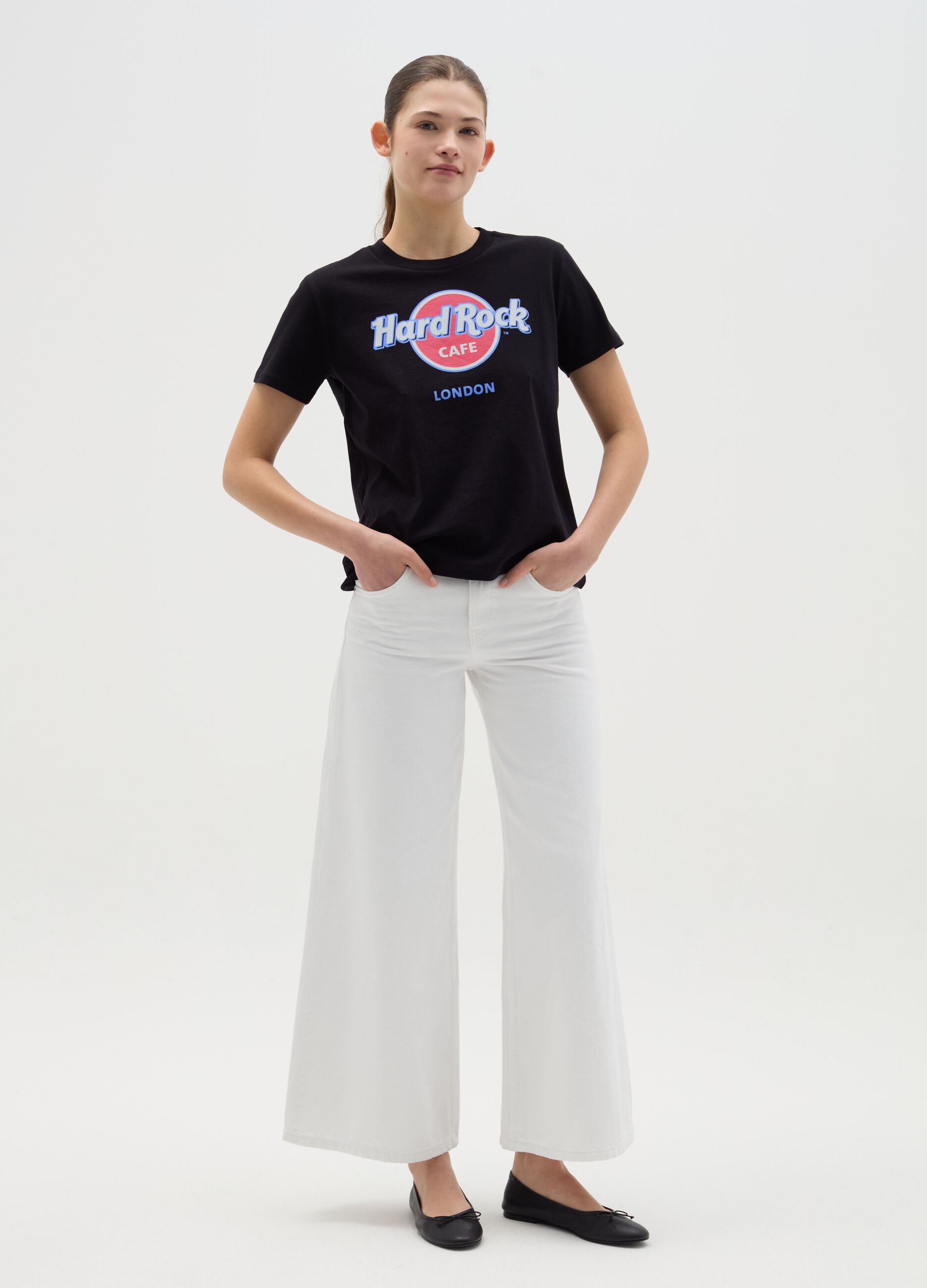 Black T-shirt with Hard Rock Café London print