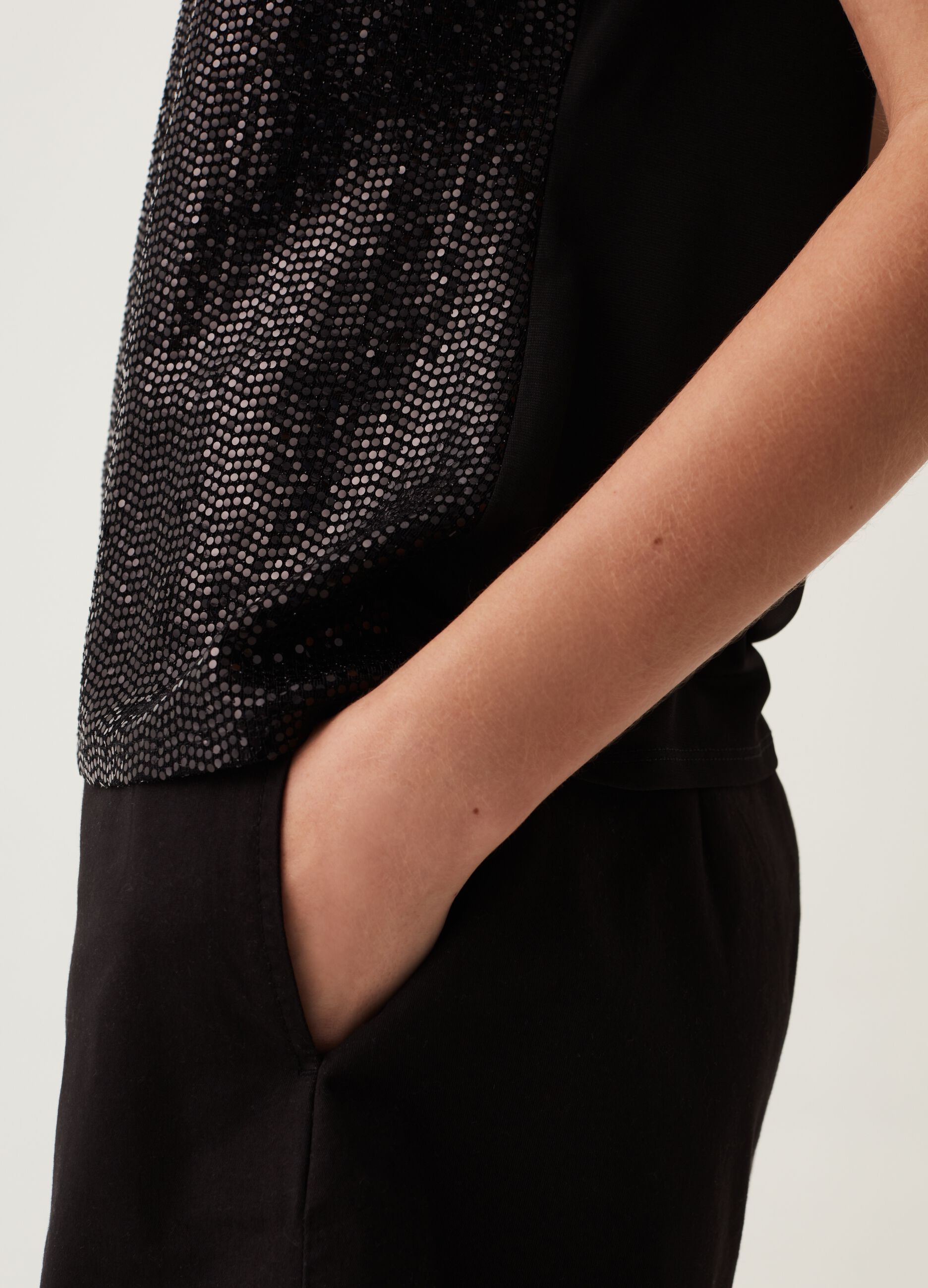 Tank top con paillettes e dettagli lurex_3
