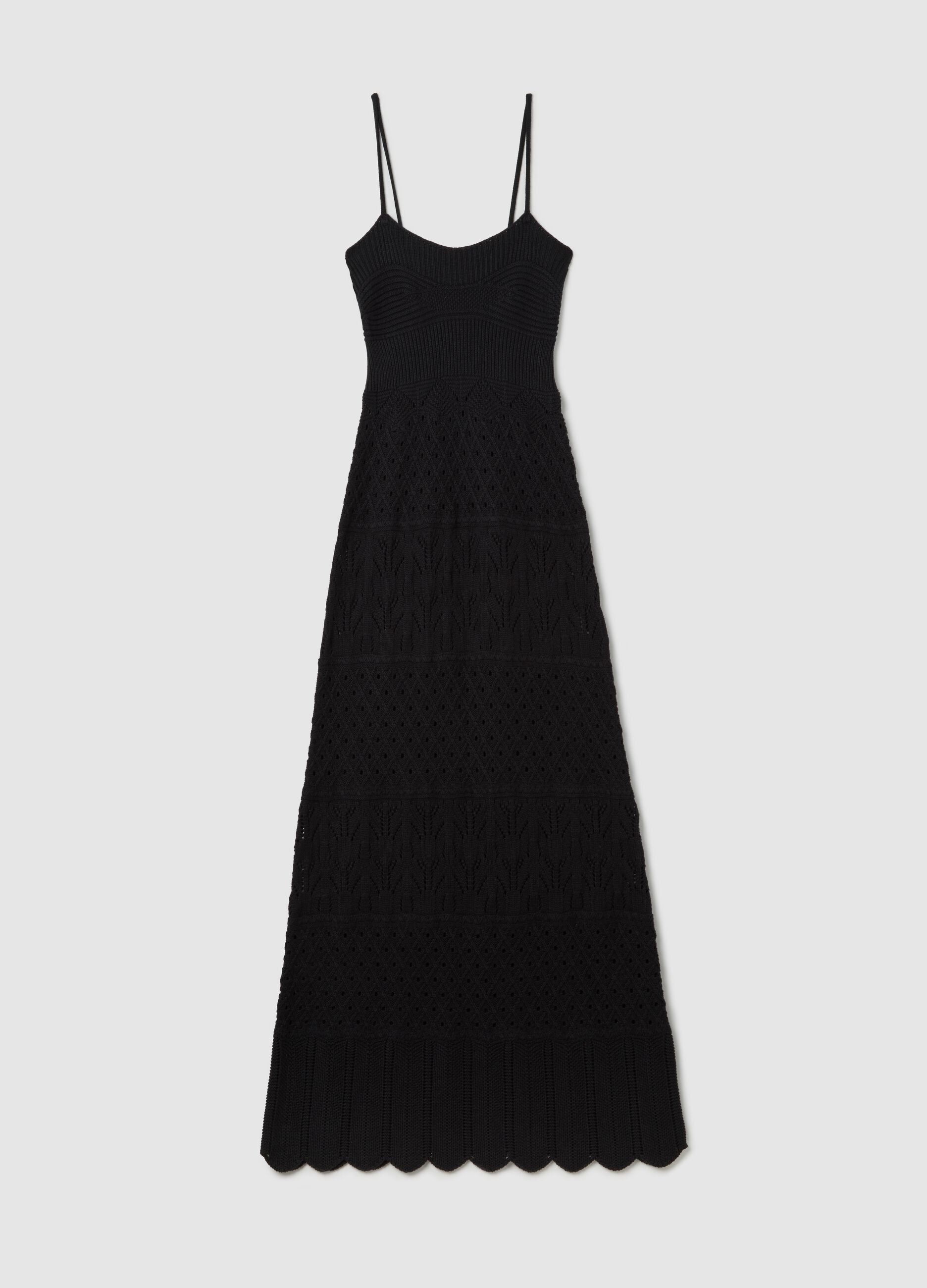 Abito lungo nero in maglia crochet