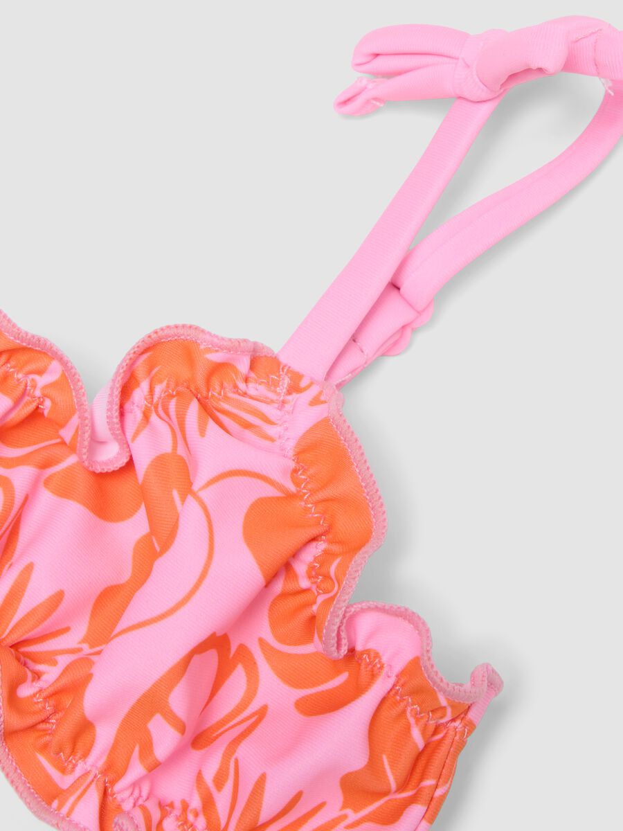 Bikini rosa in tessuto elasticizzato con fantasia floreale per bambina_2