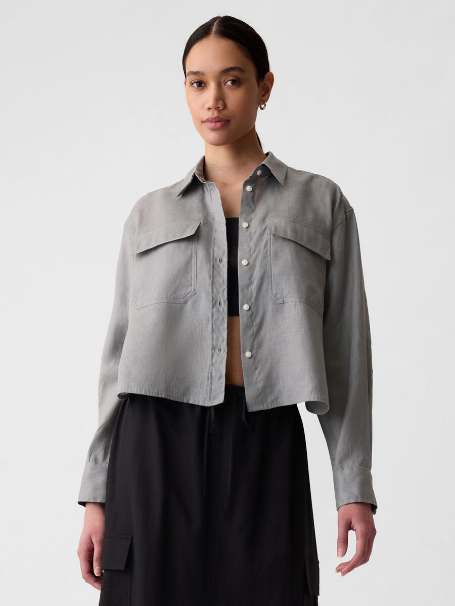 Camicia crop in lino con tasche_0