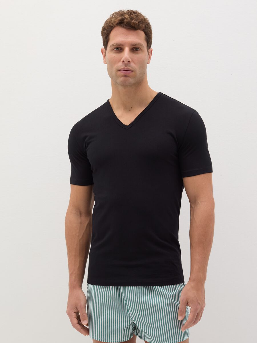 Two-pack organic cotton undershirts with V neck_0