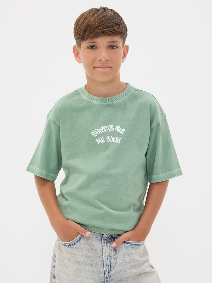 Green oversized pure cotton T-shirt with "Streets are my court" slogan for boys_0