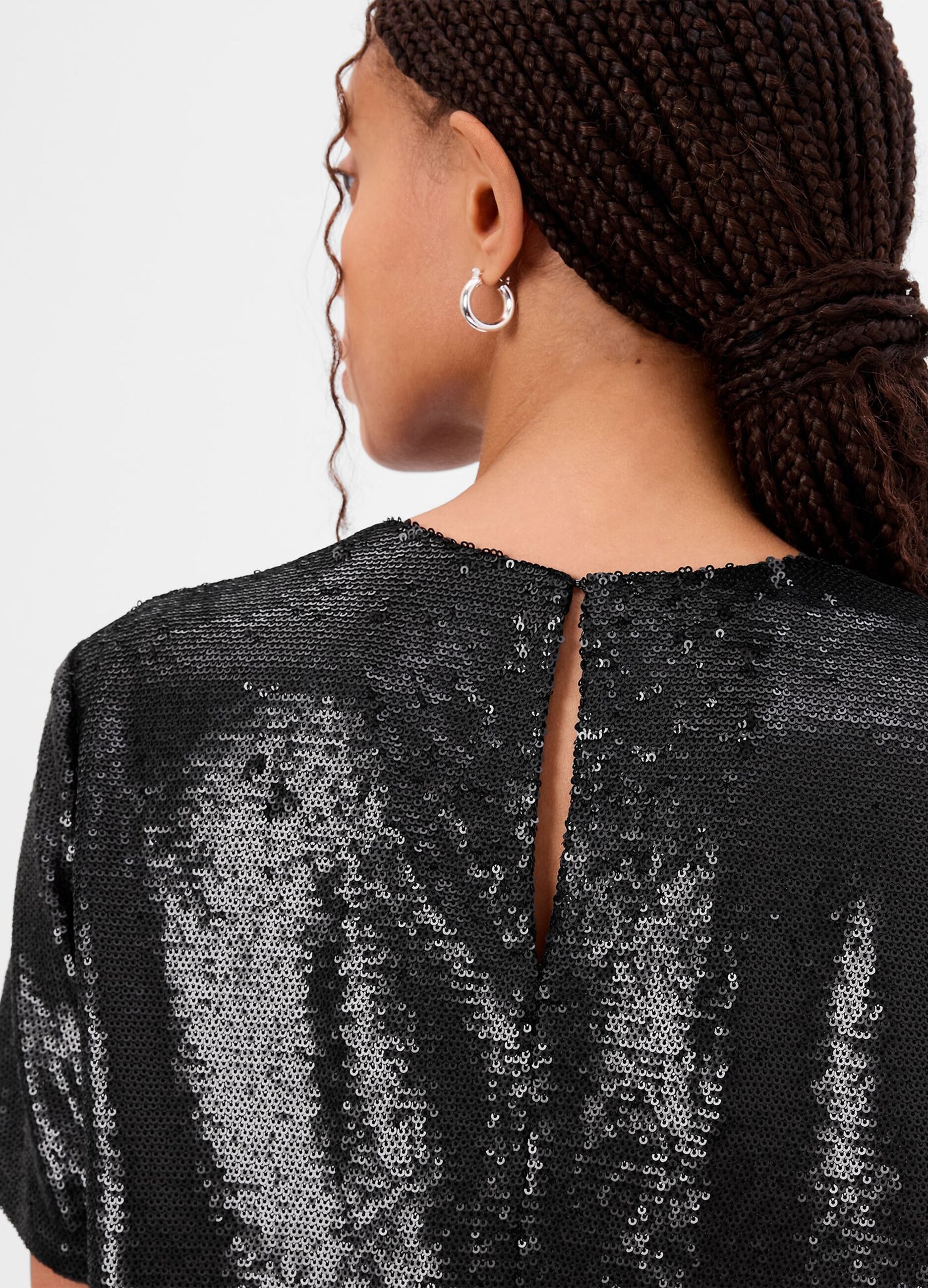 Abito corto in paillettes