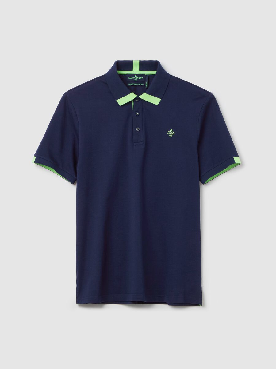Polo shirt with contrasting detail and logo embroidery_4