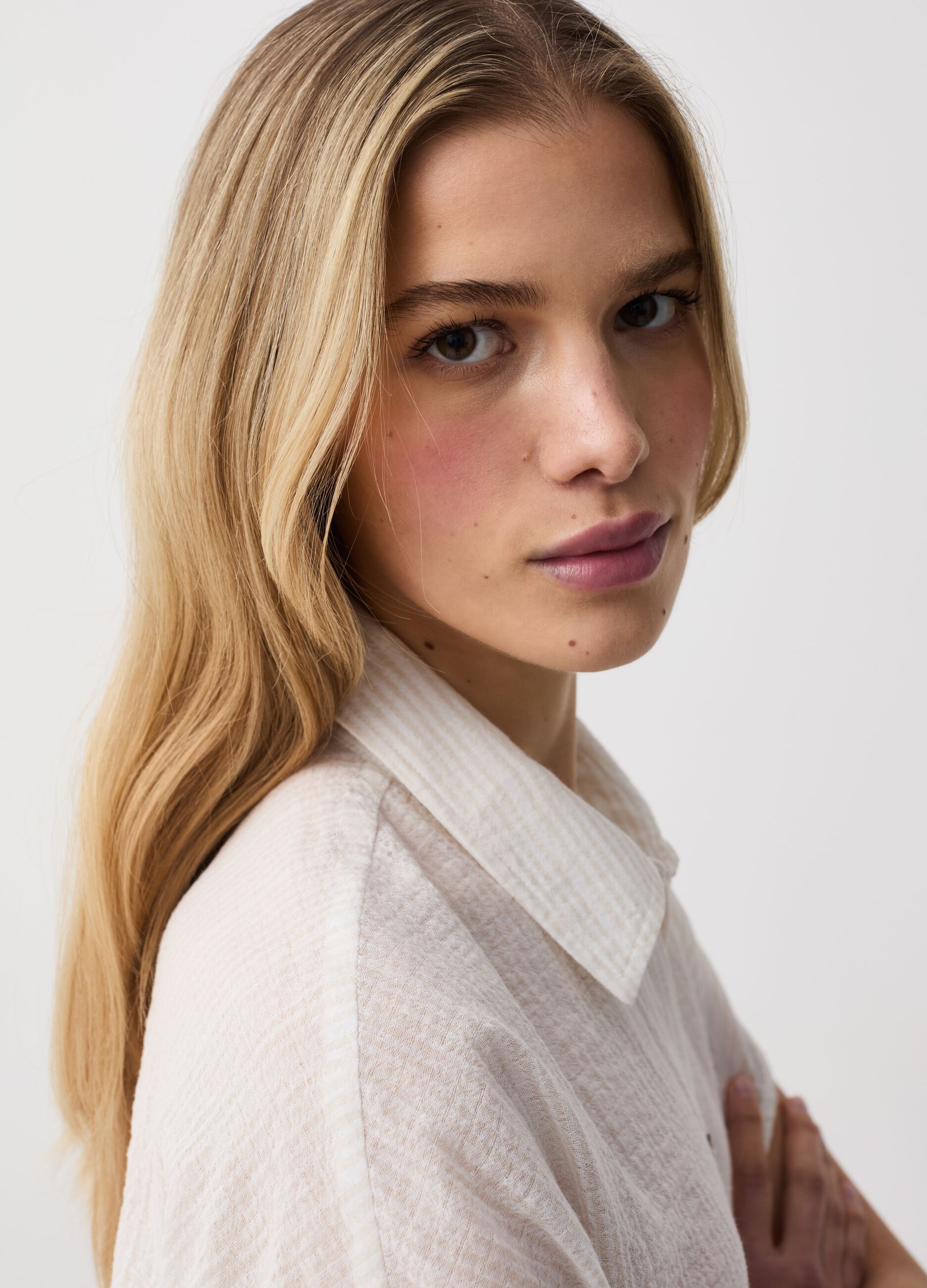 Cotton gauze shirt with drawstring