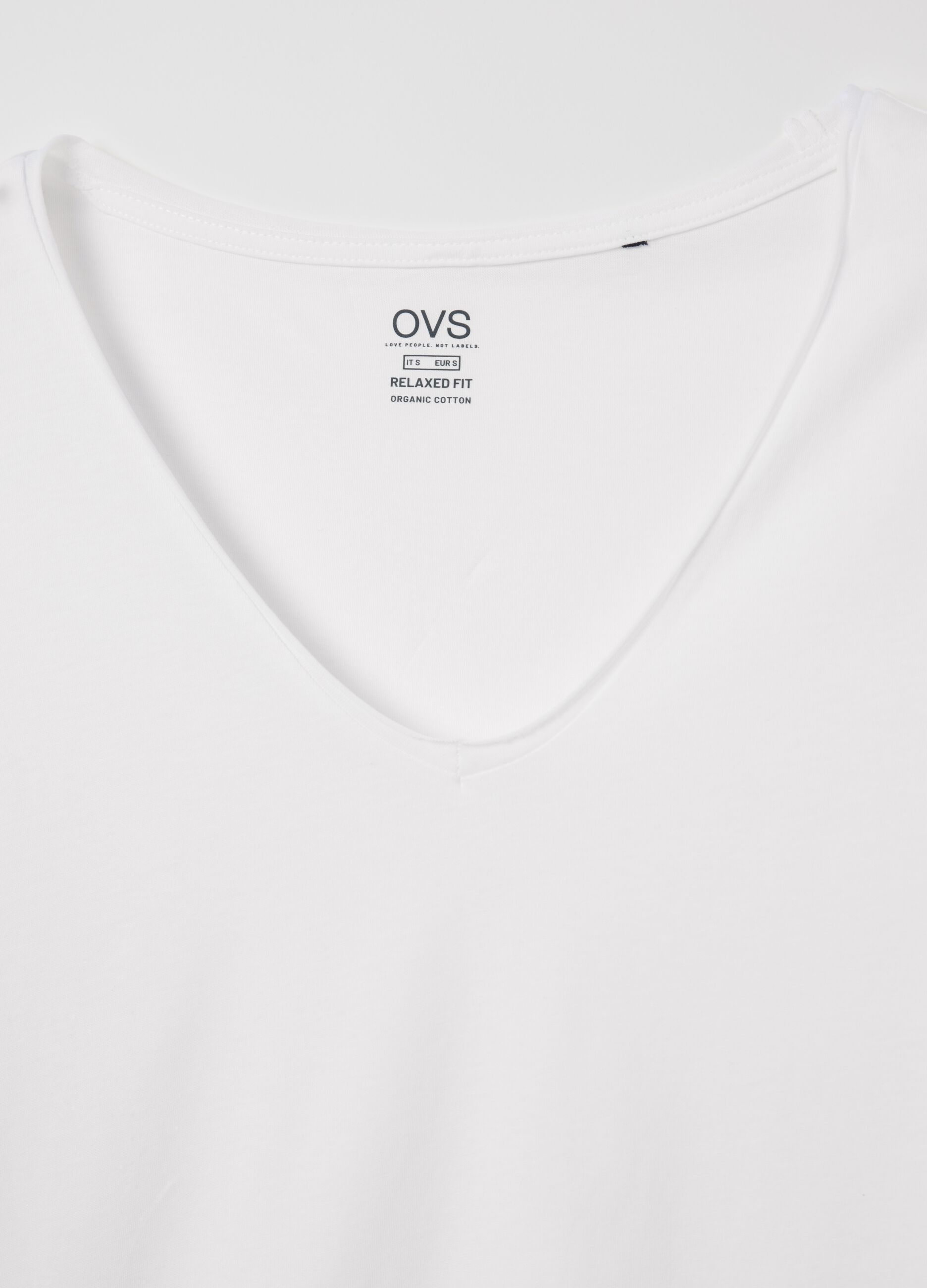 White organic cotton T-shirt with V neck